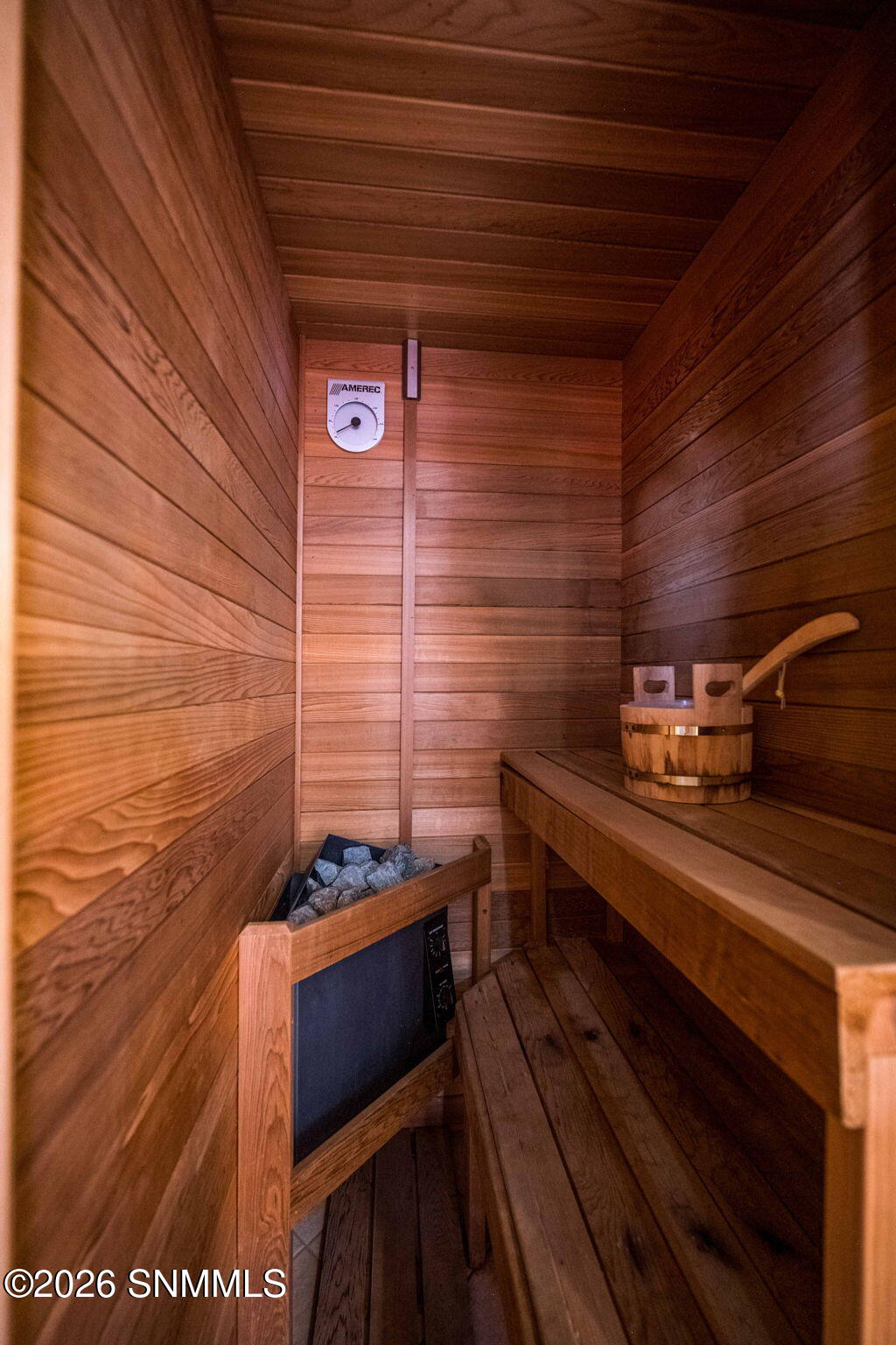 32-web-or-mls-Snappin Homes (ViaEmma6887