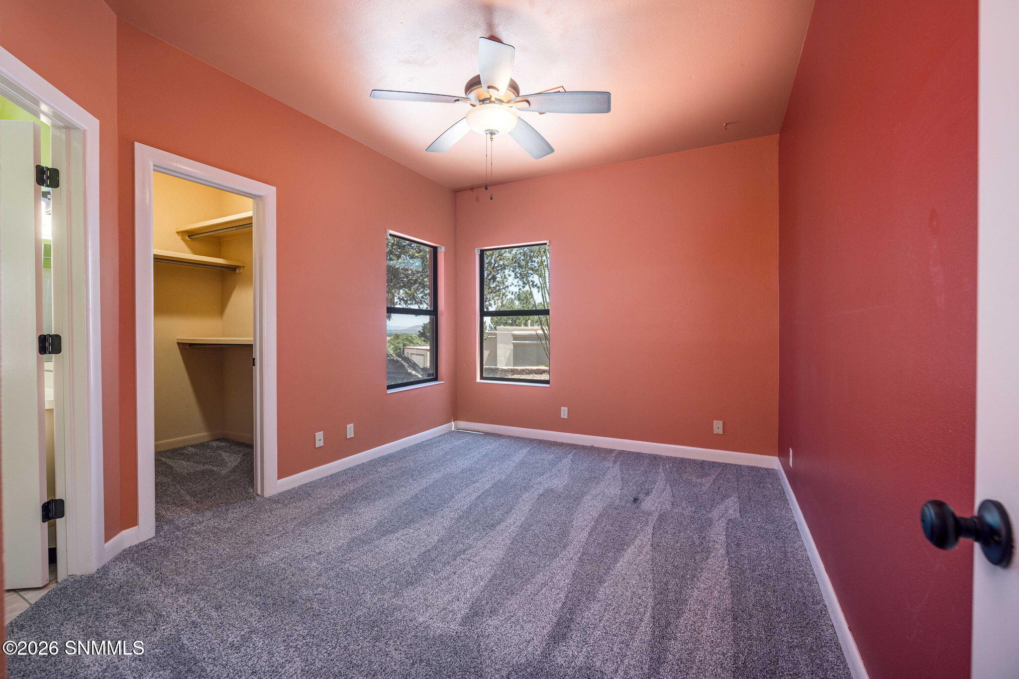 40-web-or-mls-Snappin Homes (ViaEmma6887