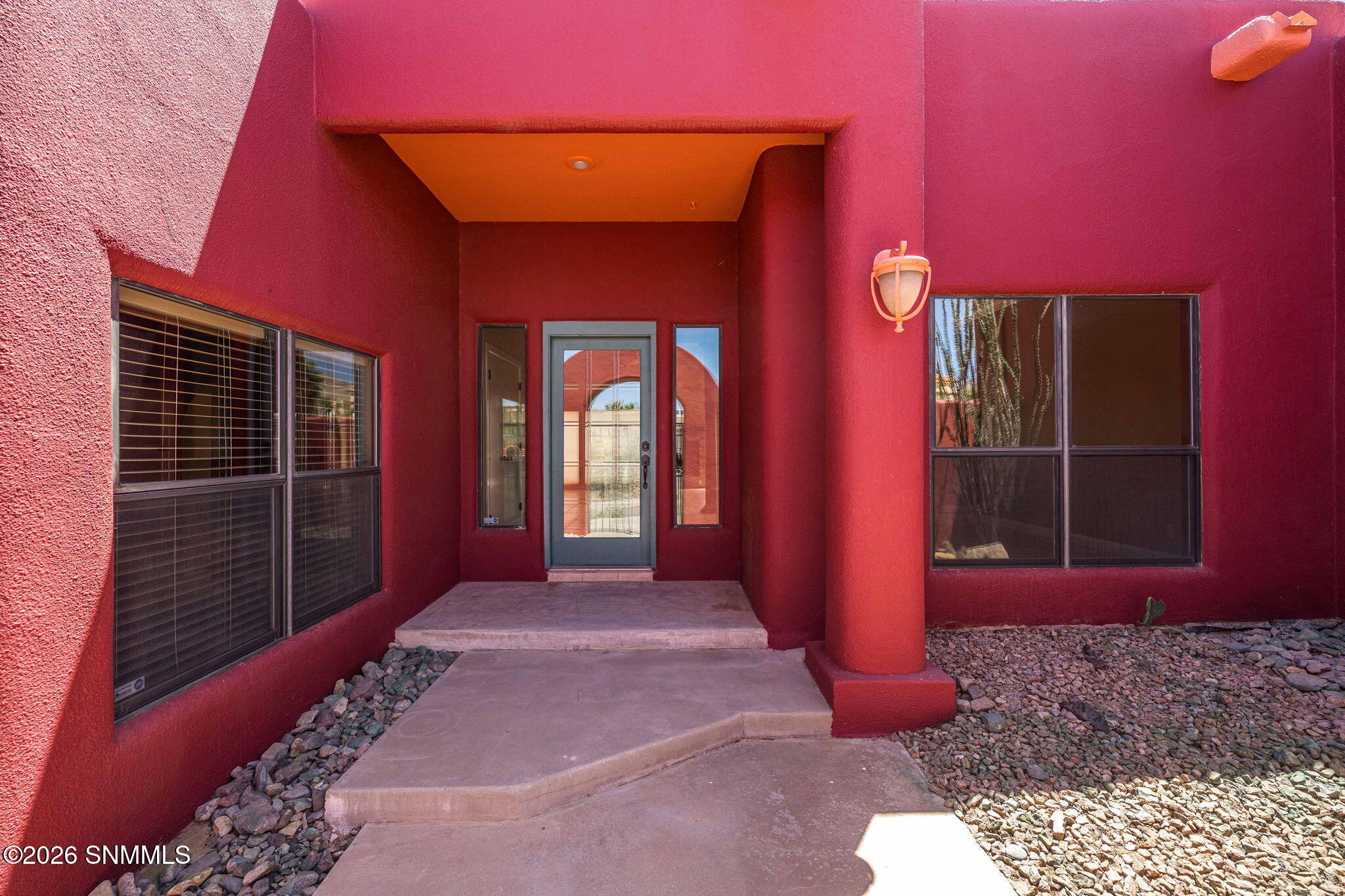 5-web-or-mls-Snappin Homes (ViaEmma6887)