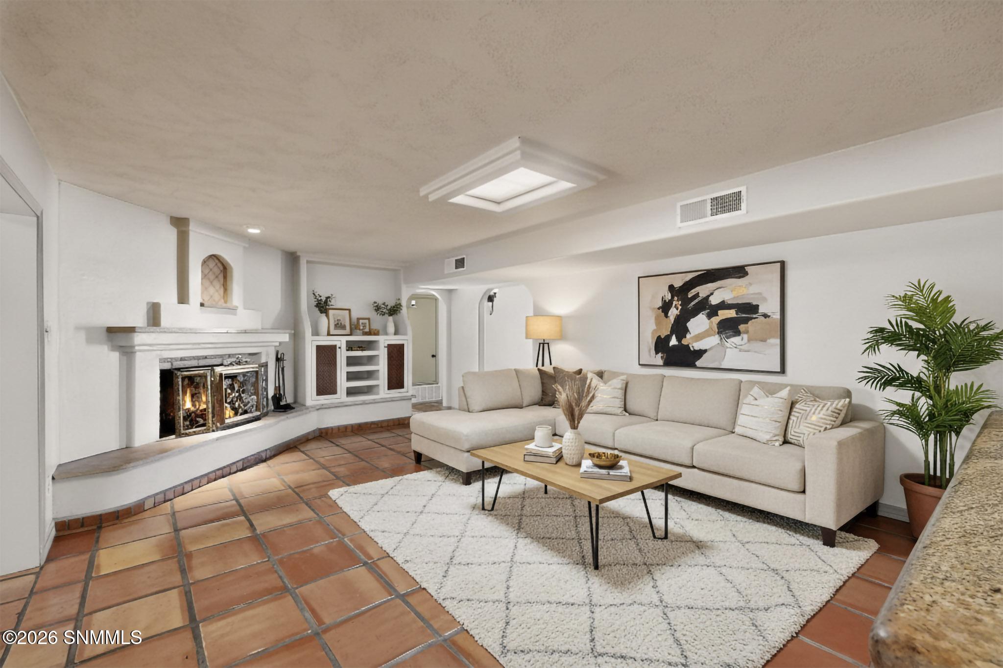 25-3002 Broadmoor Dr  (4)