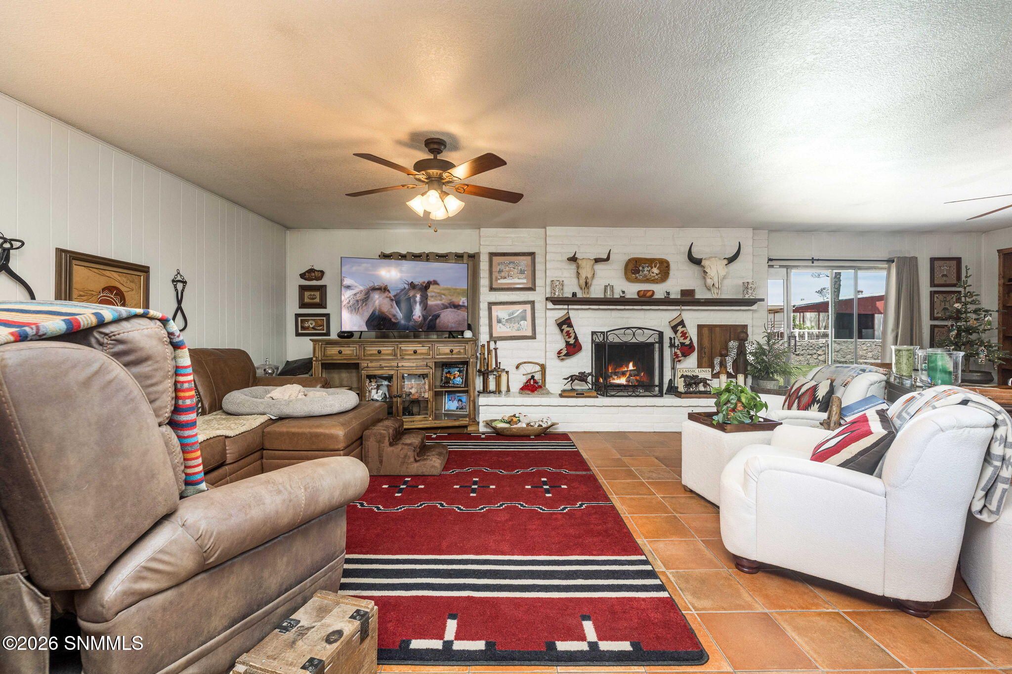 10-web-or-mls-Snappin Homes (Casad608)-1