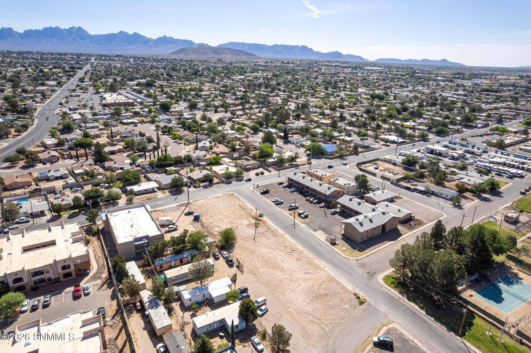 14-web-or-mls-Snappin Homes (Parkview911