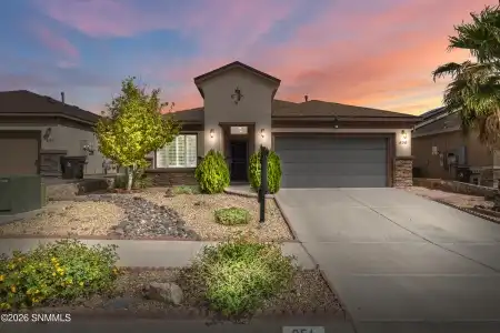 856 Blue Park Avenue, Sunland Park, New Mexico 88008, 3 Bedrooms Bedrooms, ,2 BathroomsBathrooms,Residential,For Sale,Blue Park,2601345