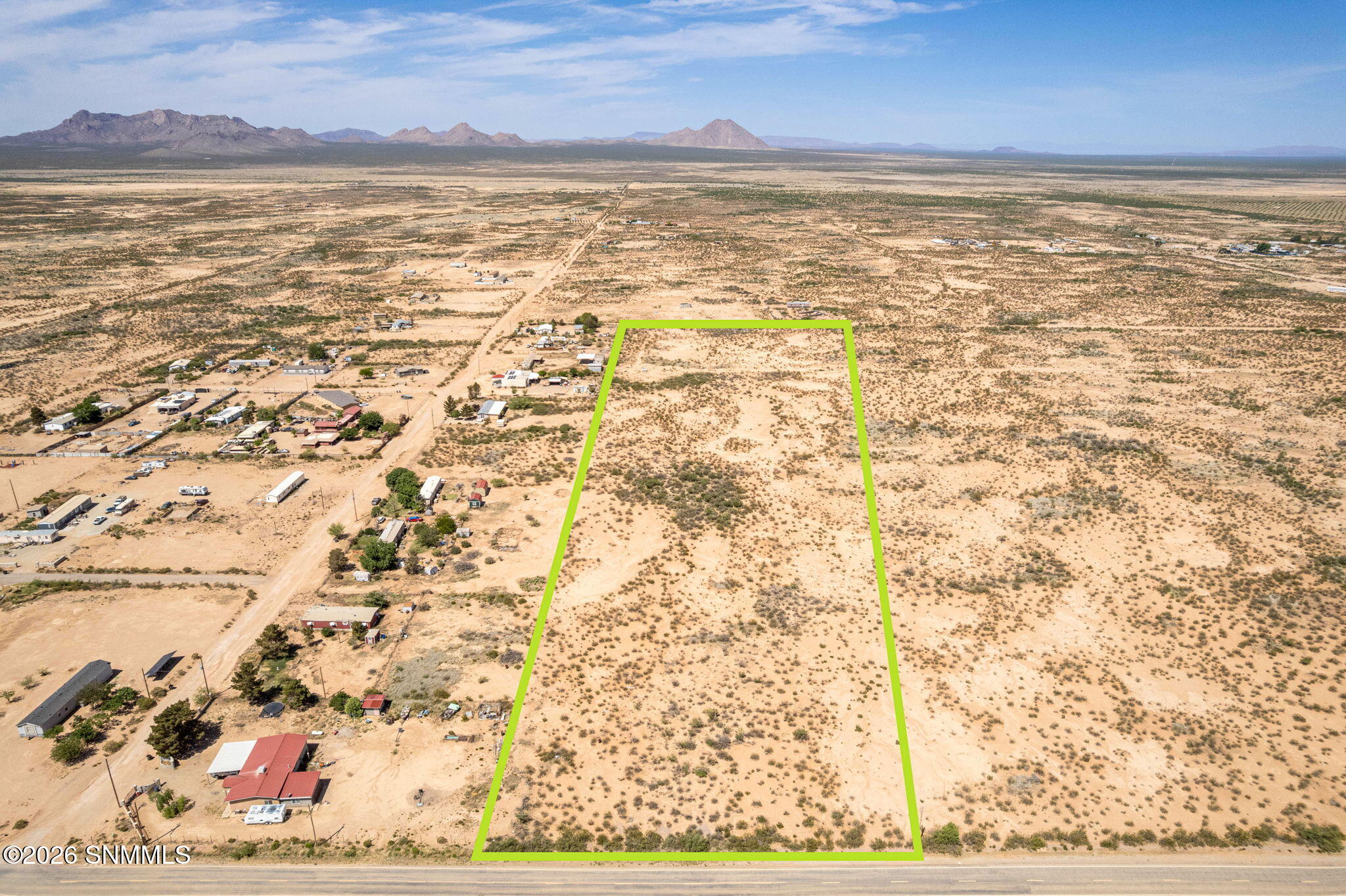 1-web-or-mls-Snappin Homes (R0322827)-1