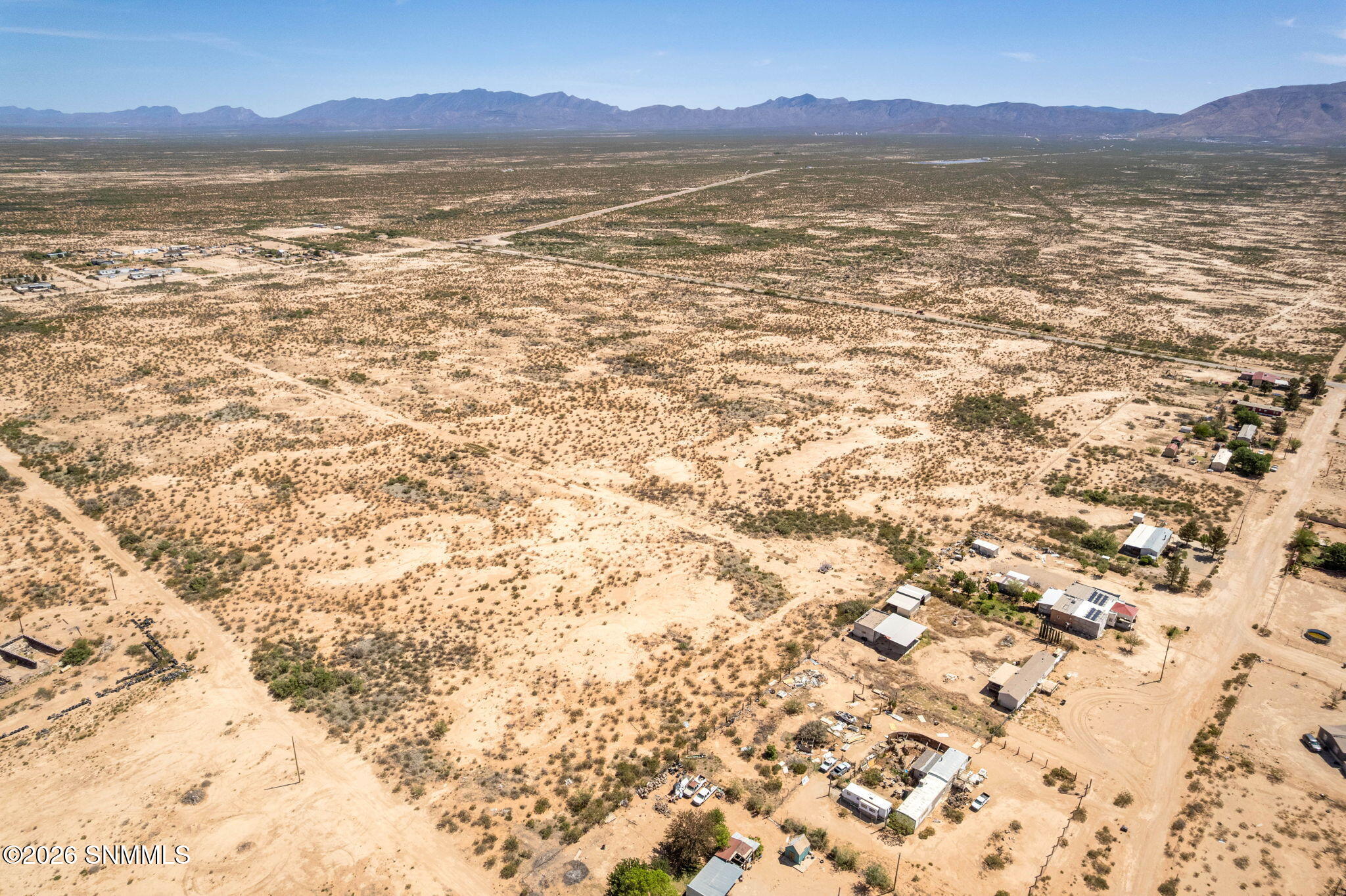 10-web-or-mls-Snappin Homes (R0322827)-1
