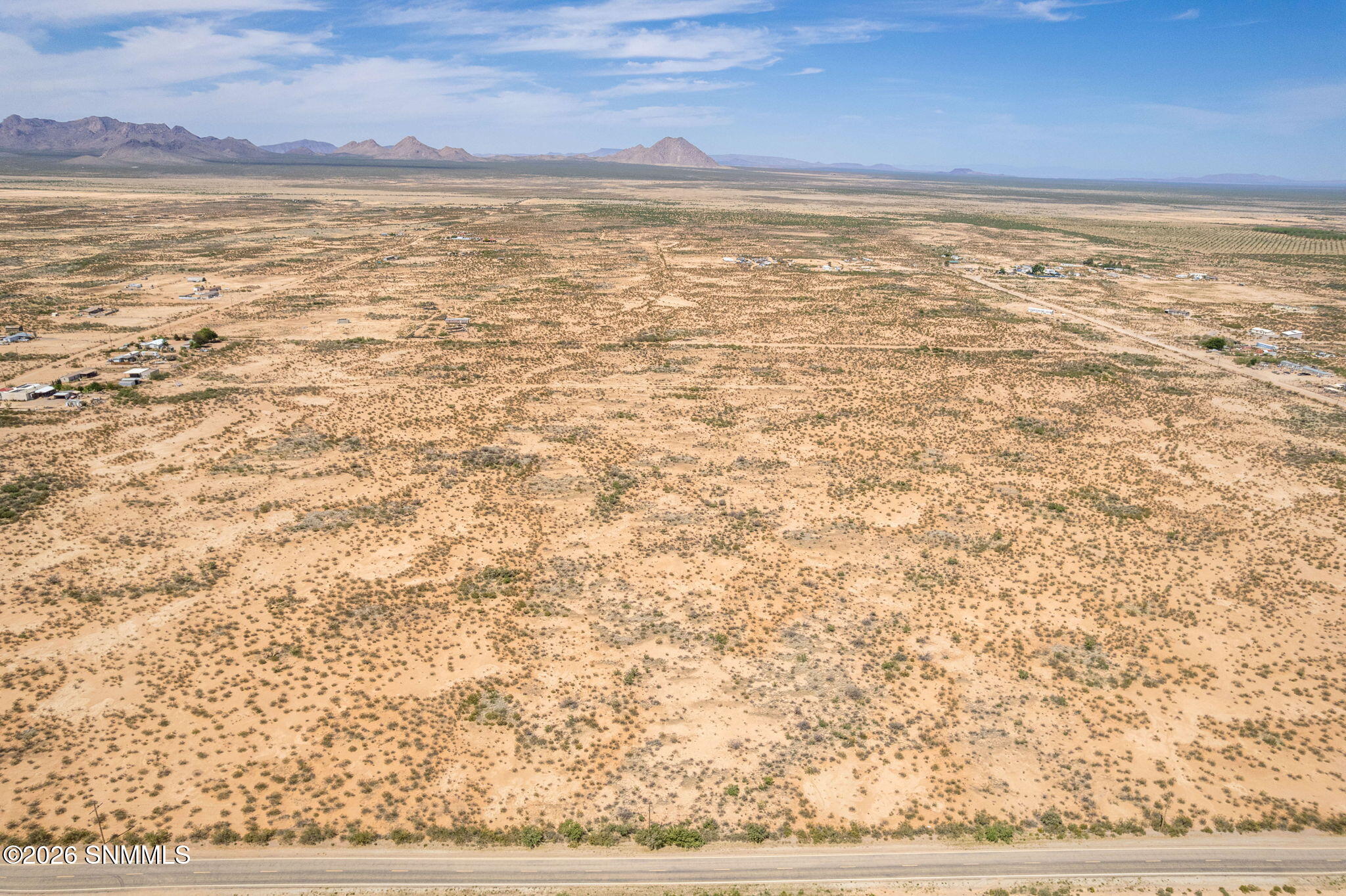 2-web-or-mls-Snappin Homes (R0322826)-2