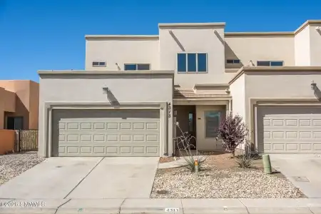 4313 Levante Drive, Las Cruces, New Mexico 88011, 3 Bedrooms Bedrooms, ,2.5 BathroomsBathrooms,Residential,For Sale,Levante,2601203