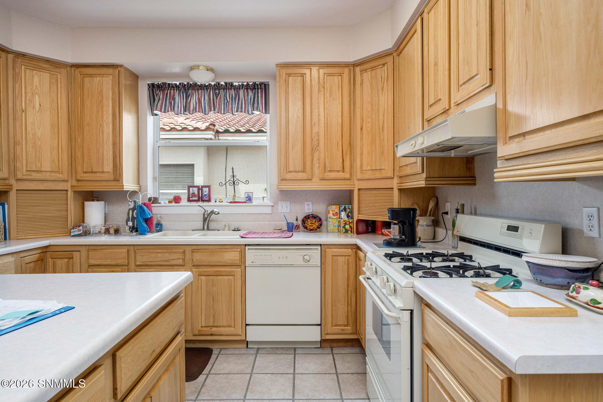 13-web-or-mls-Snappin Homes (MesaPoint72