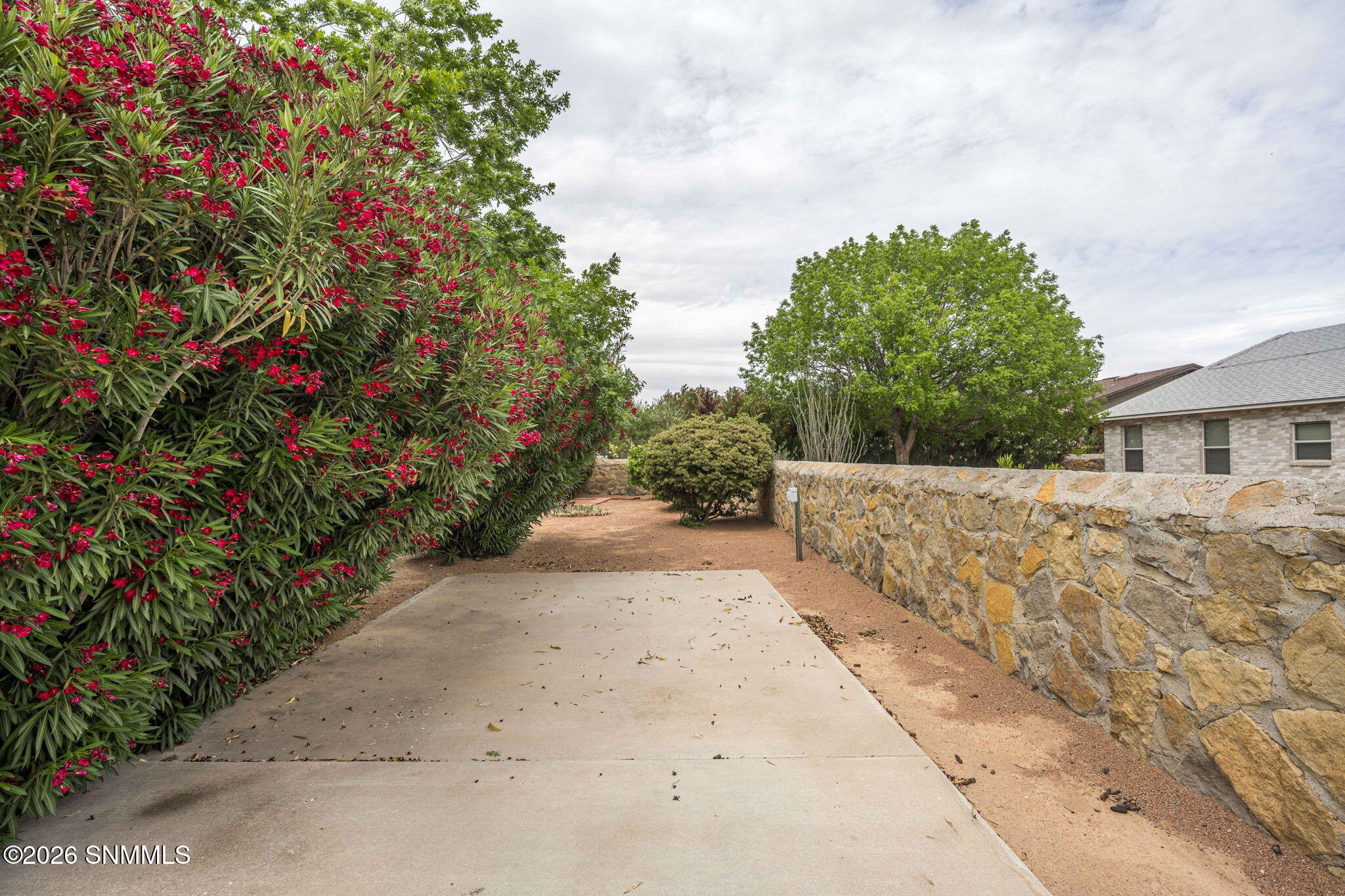 39-web-or-mls-Snappin Homes (MesaPoint72