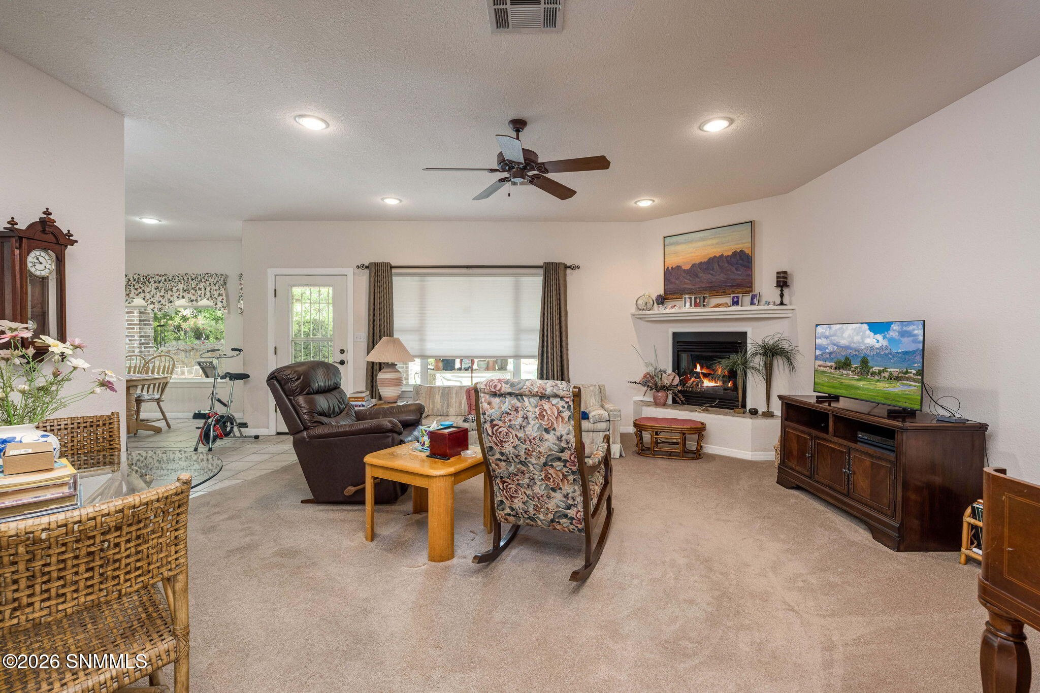 6-web-or-mls-Snappin Homes (MesaPoint727