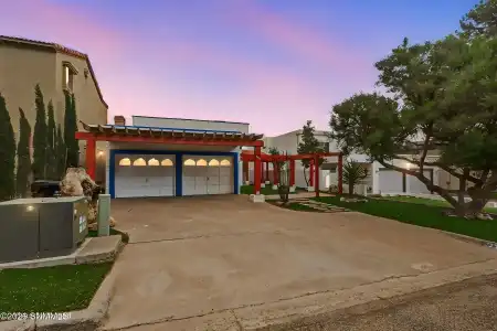 123 Feather Moon Drive, Santa Teresa, New Mexico 88008, 2 Bedrooms Bedrooms, ,2 BathroomsBathrooms,Residential,For Sale,Feather Moon,2601353