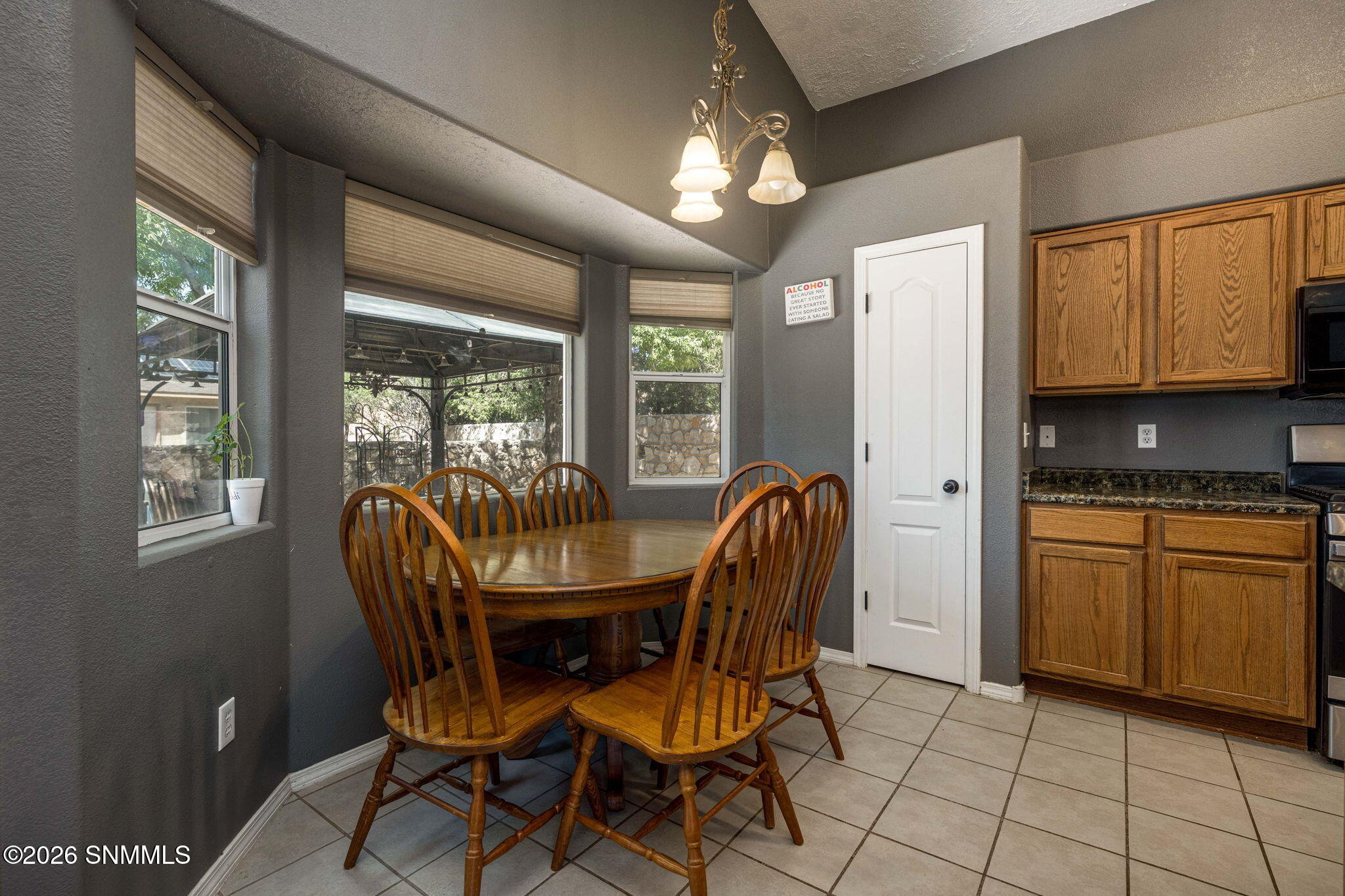 13-web-or-mls-Snappin Homes (EastMesa574