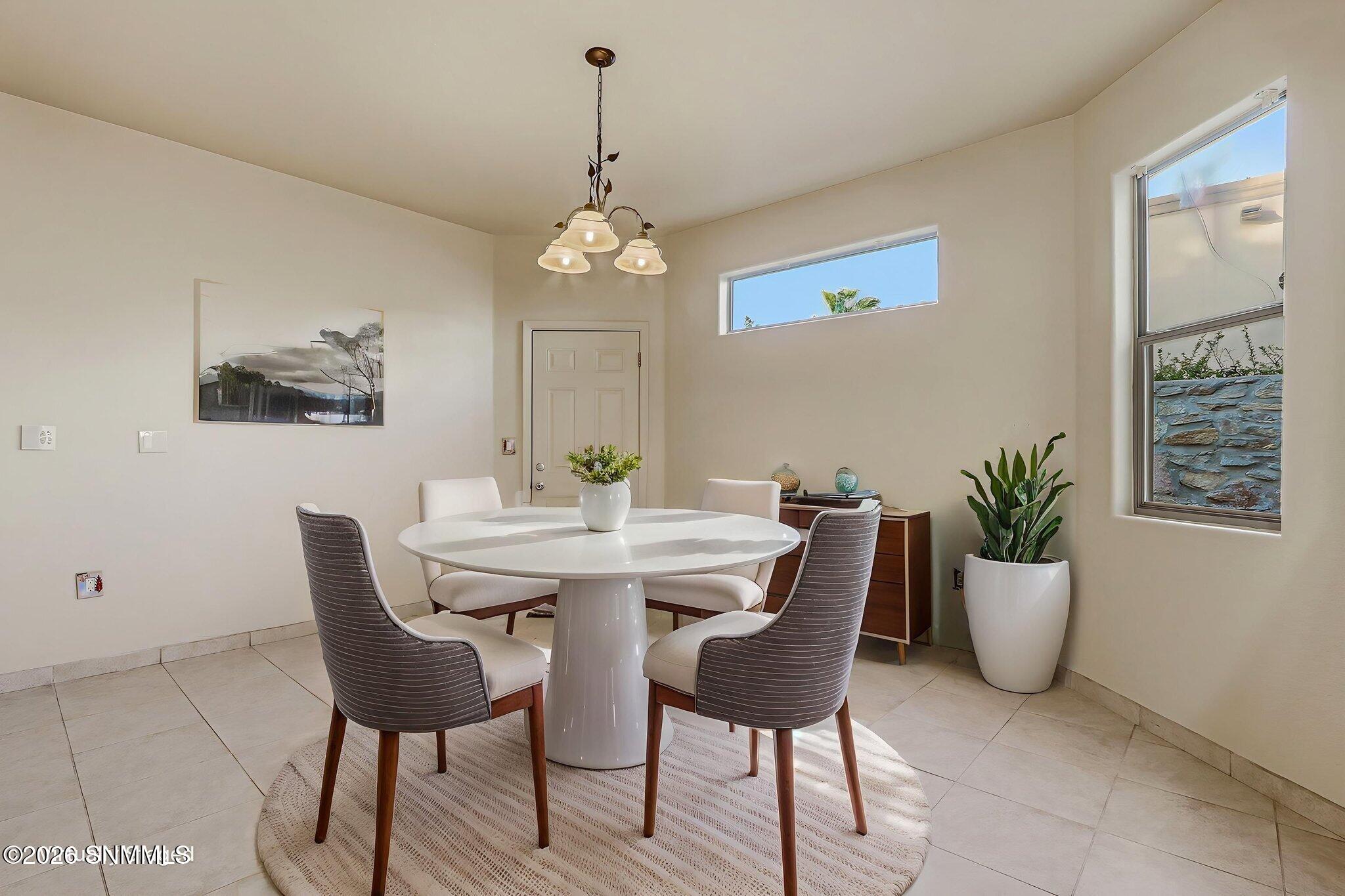 10-web-or-mls-IMG_8054 (1) virtually sta