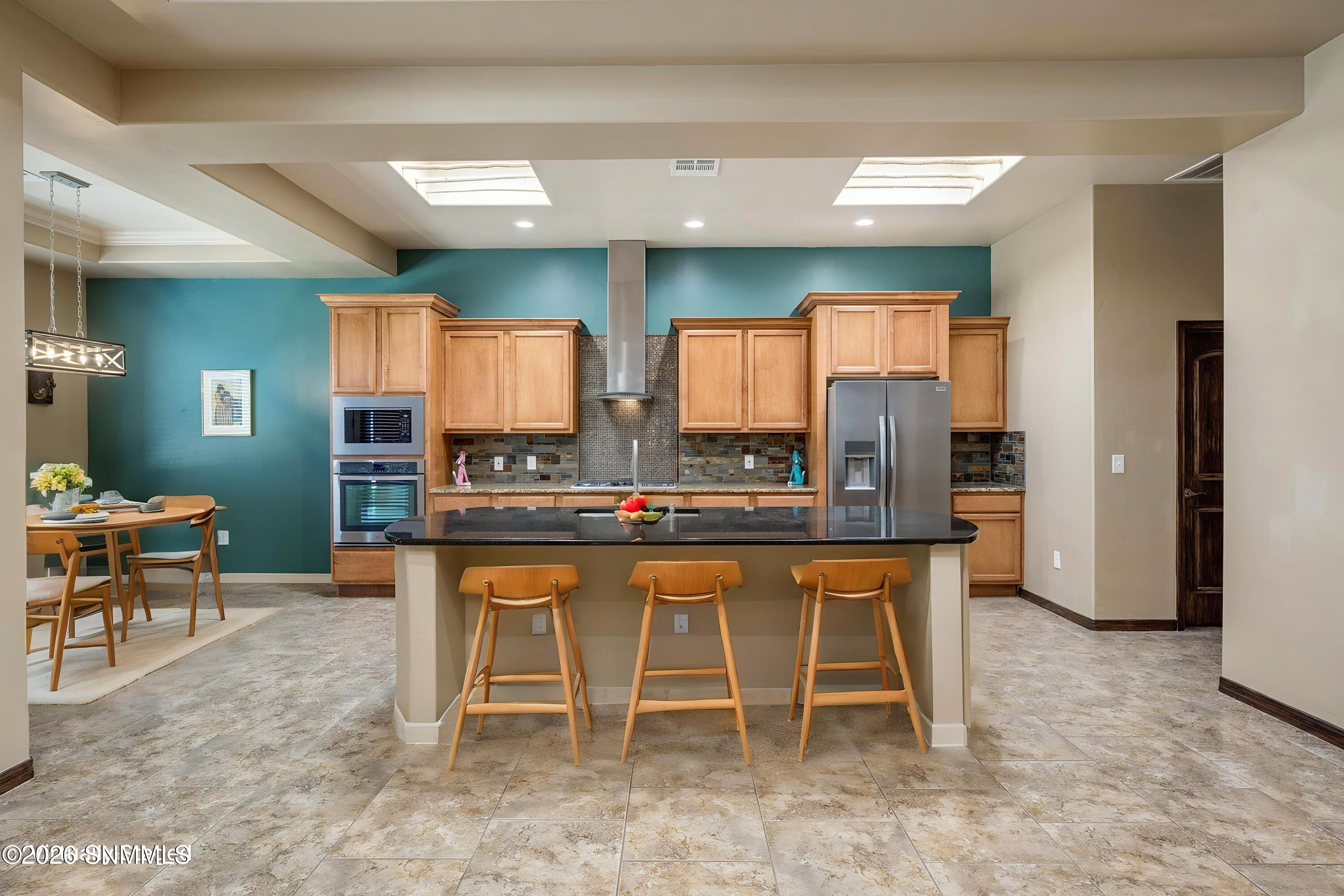 2-web-or-mls-Snappin-Homes-(Isleta4335_N