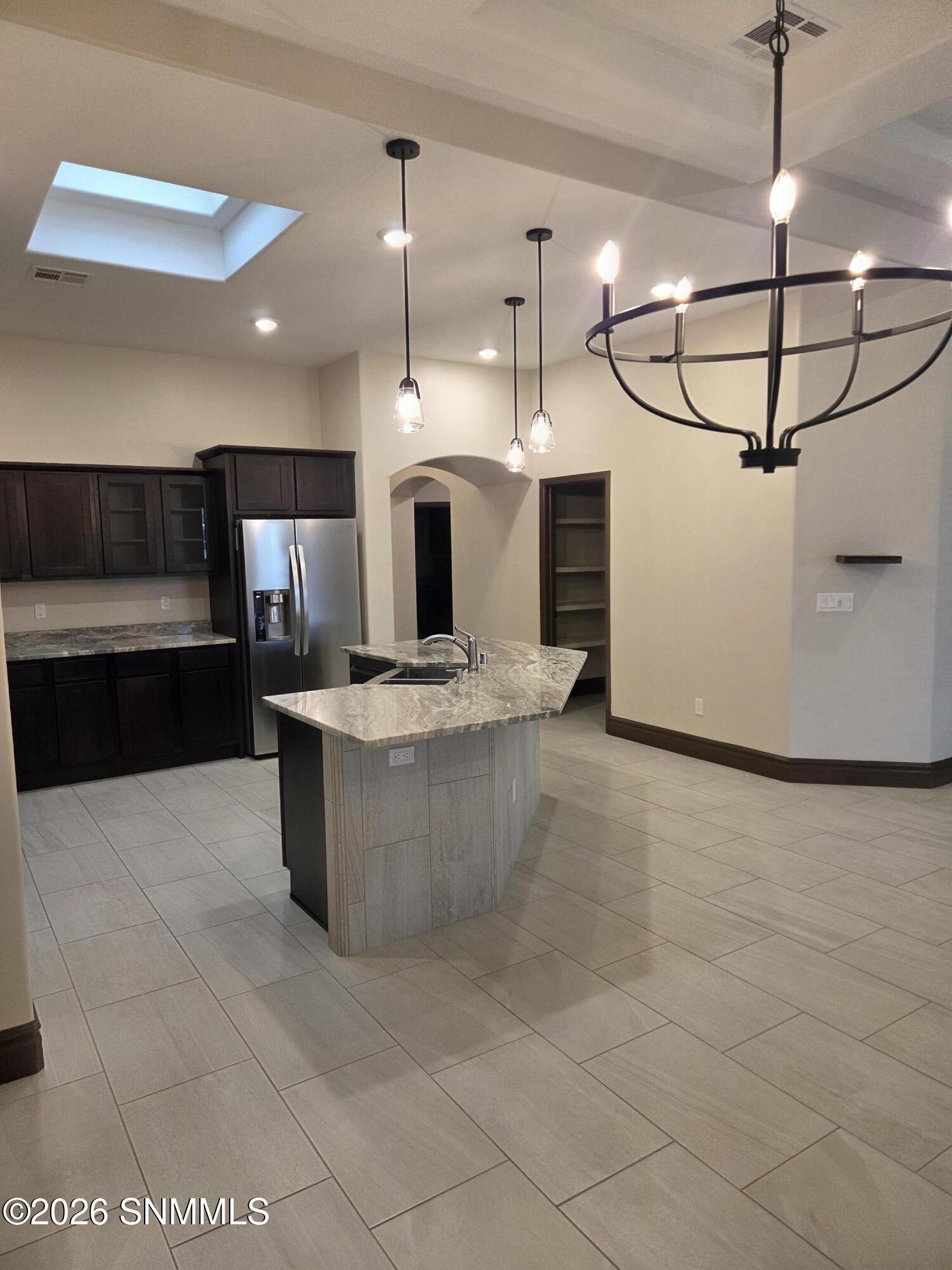 dining to kitchen