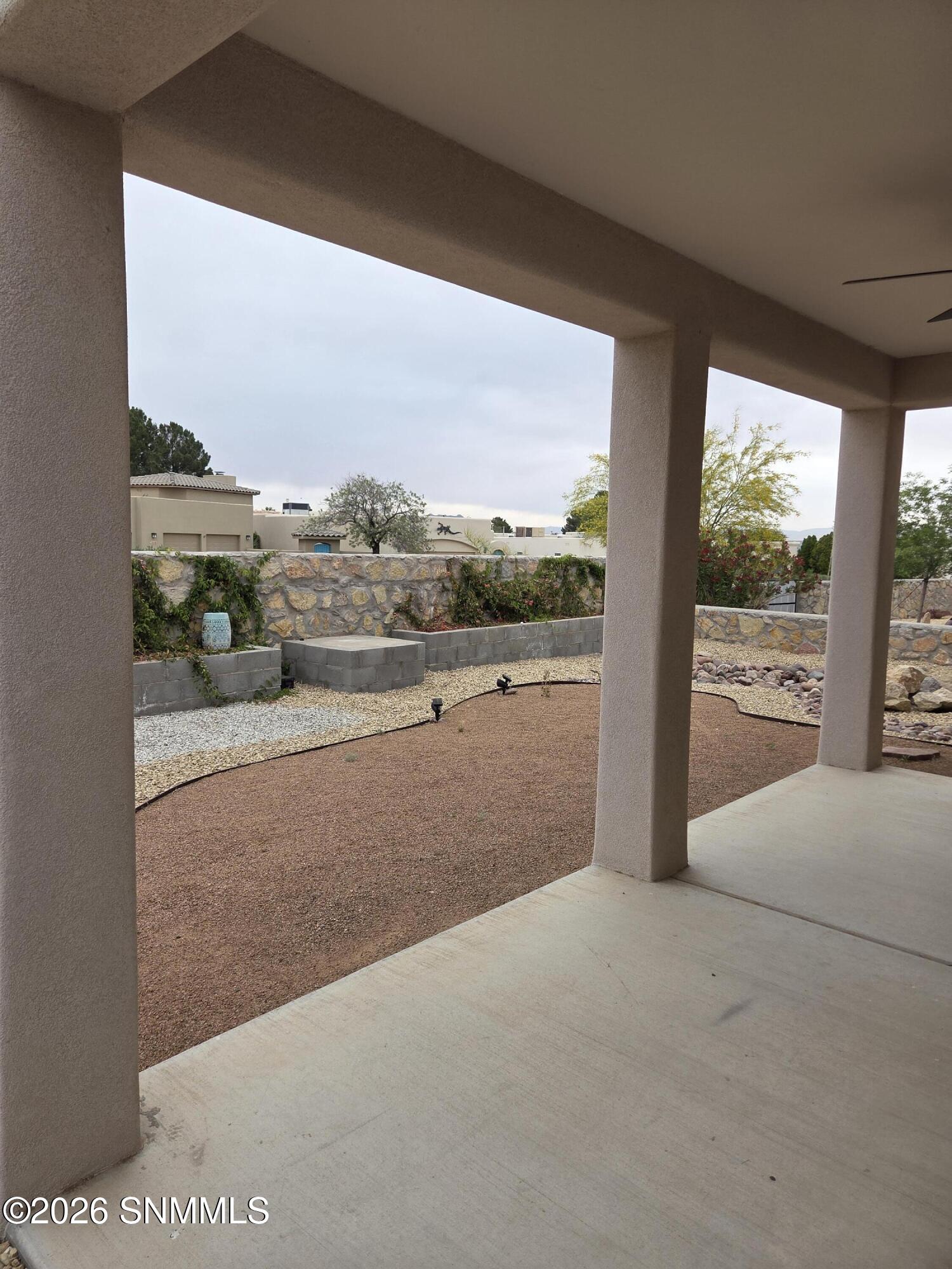 backyard,porch 3