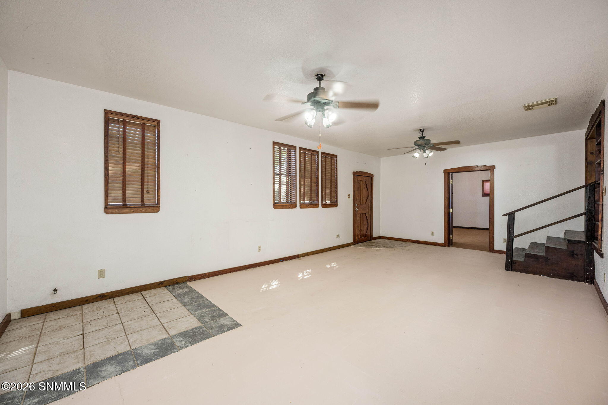 25-web-or-mls-Snappin Homes (Strange5418