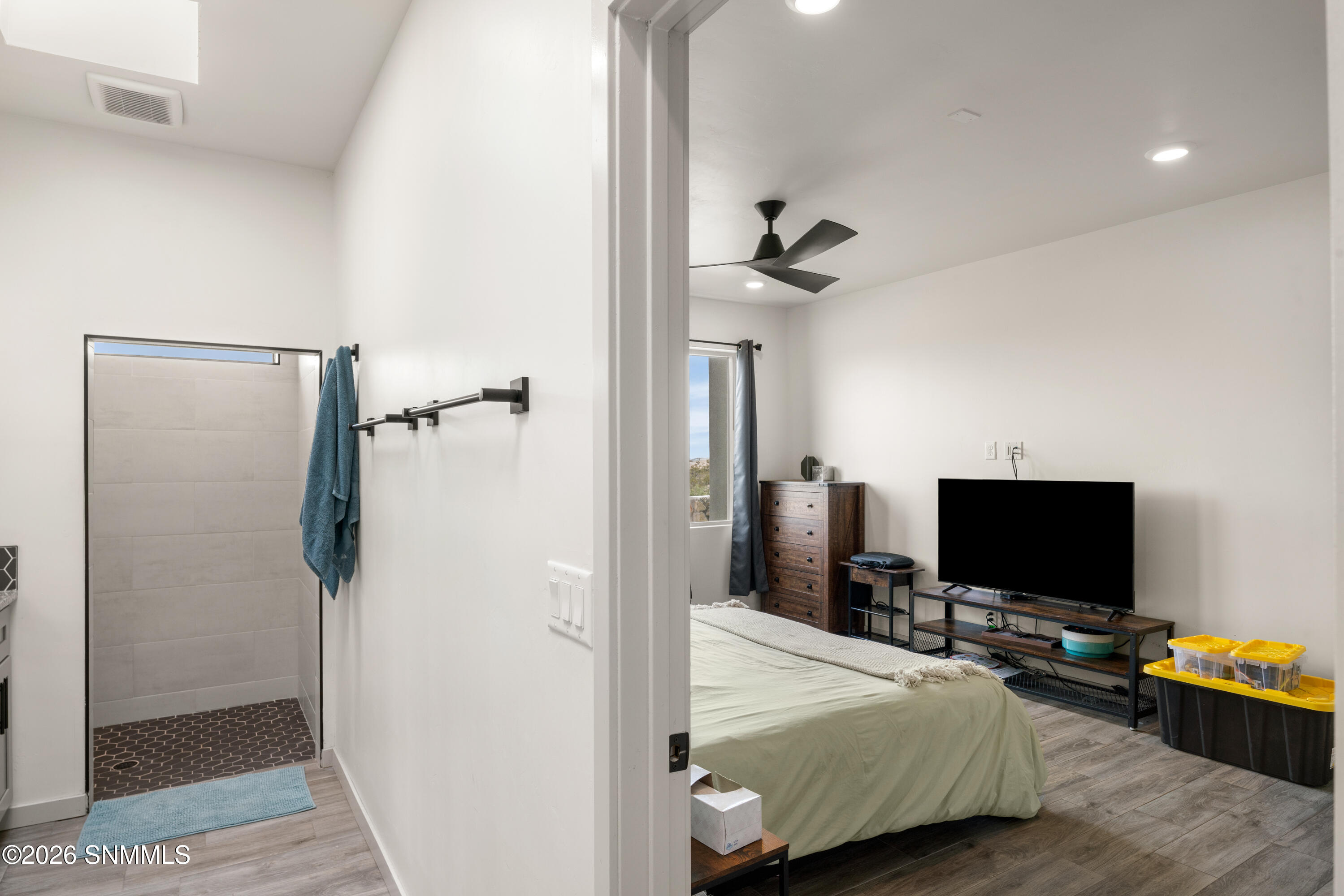 7005-Raasaf-MLS-Camera-Guy-38