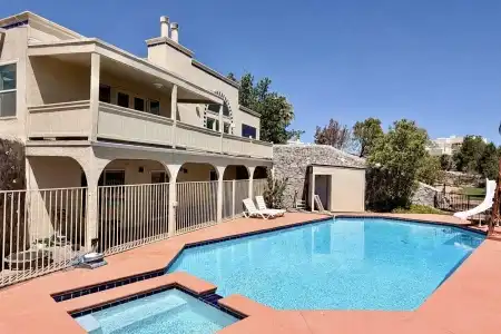 2330 Stagecoach Drive, Las Cruces, New Mexico 88011, 4 Bedrooms Bedrooms, ,3 BathroomsBathrooms,Residential,For Sale,Stagecoach,2601487