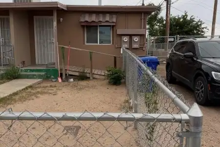 1130 Colorado Avenue, Las Cruces, New Mexico 88001, 3 Bedrooms Bedrooms, ,2 BathroomsBathrooms,Residential,For Sale,Colorado,2601488