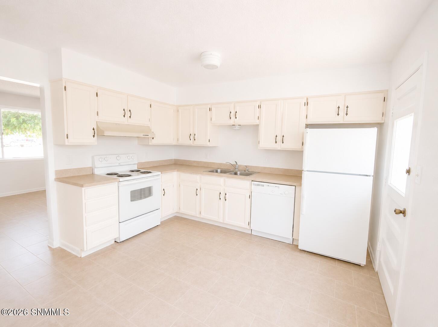 Kitchen 2