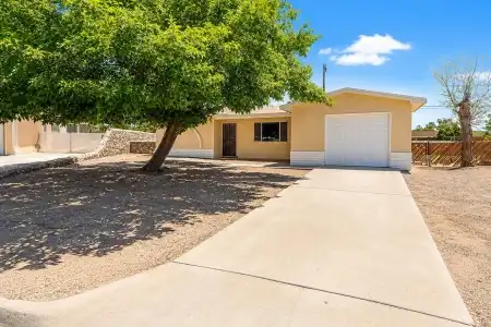1974 Mahogany Drive, Las Cruces, New Mexico 88001, 4 Bedrooms Bedrooms, ,2 BathroomsBathrooms,Residential,For Sale,Mahogany,2601495