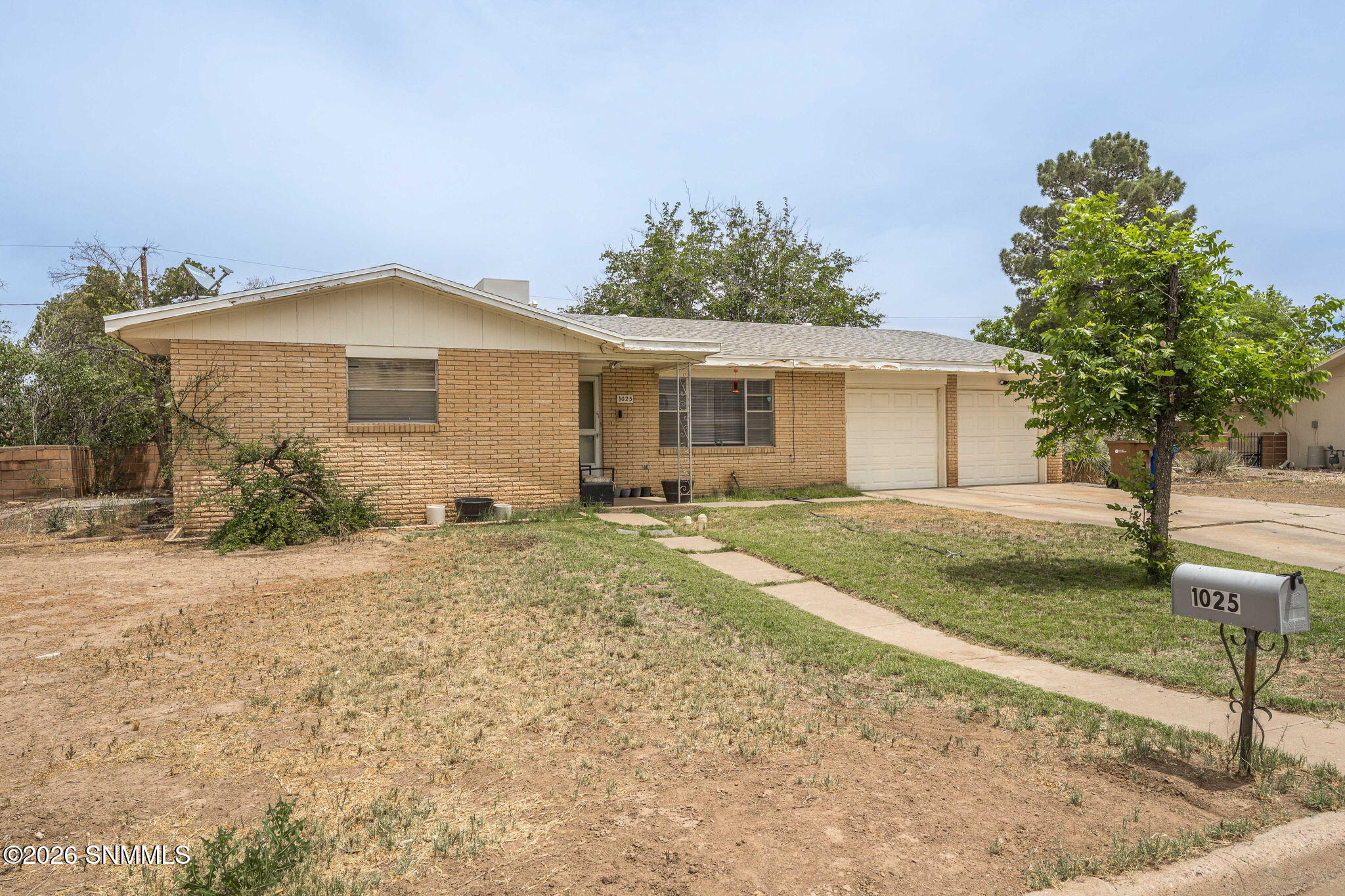 2-web-or-mls-Snappin Homes (Hickory1025)
