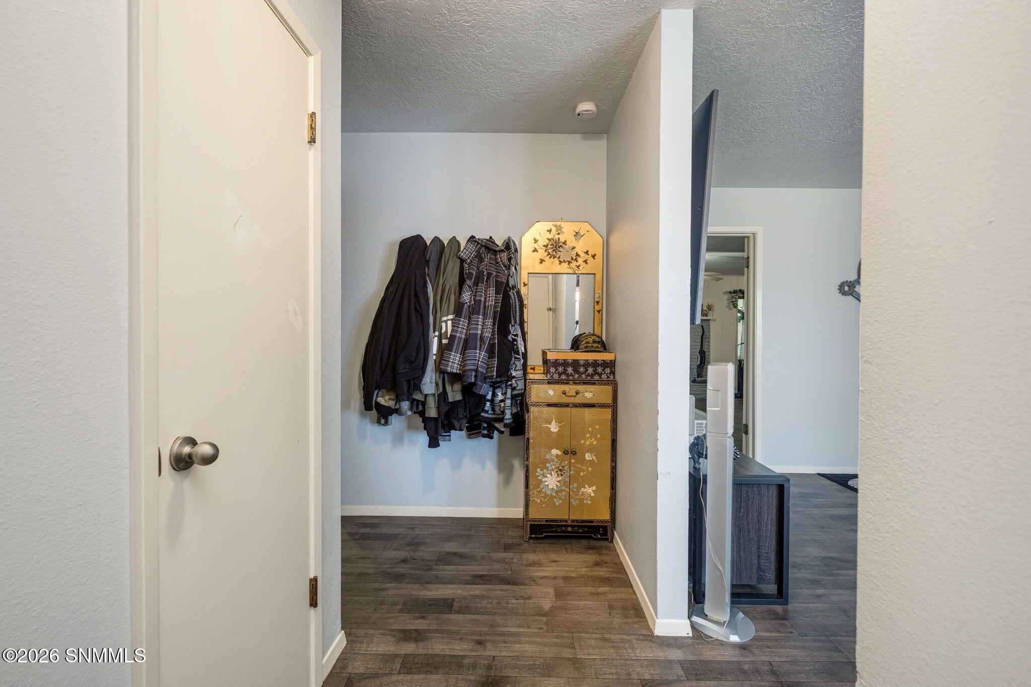 4-web-or-mls-Snappin Homes (Hickory1025)
