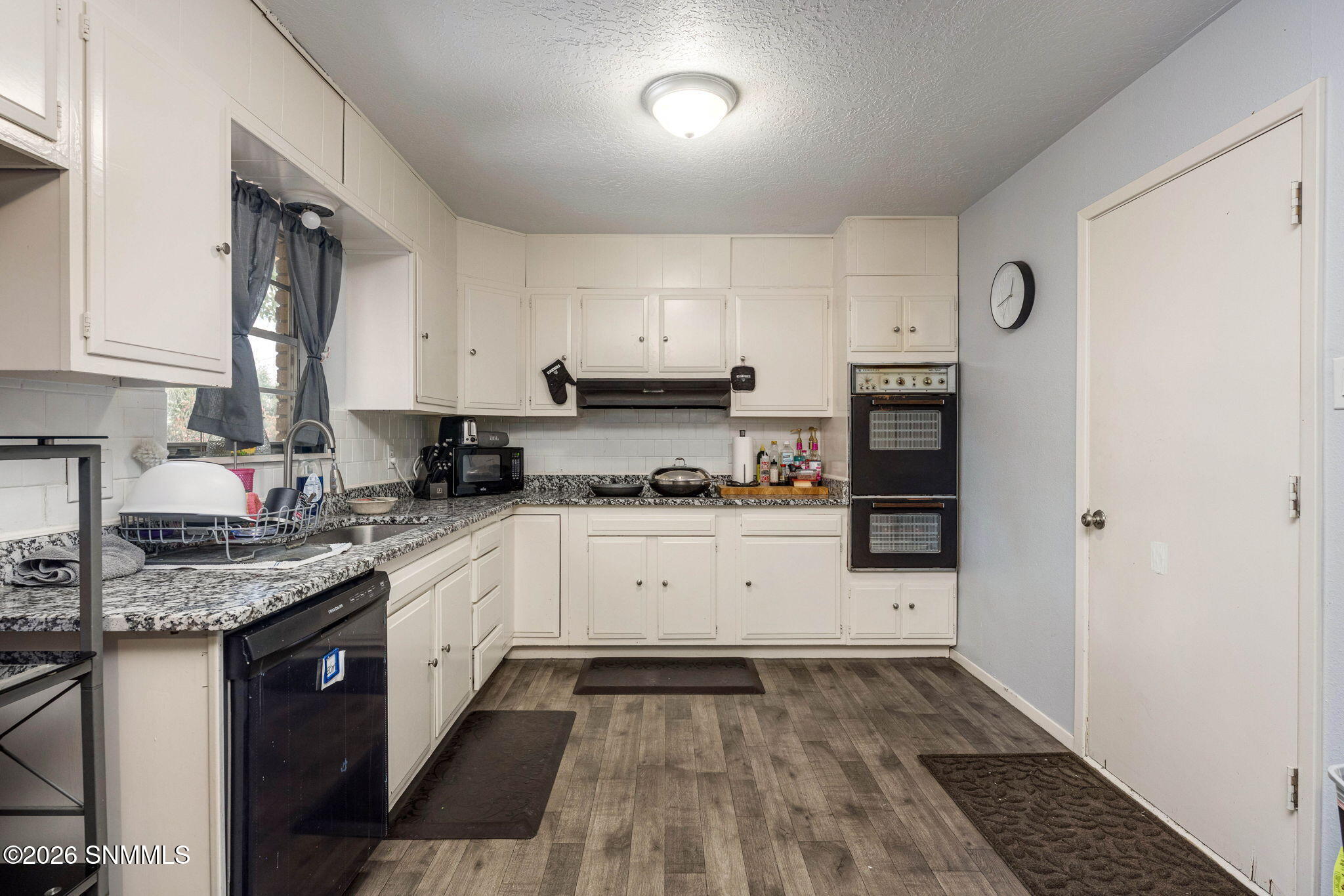 12-web-or-mls-Snappin Homes (Hickory1025