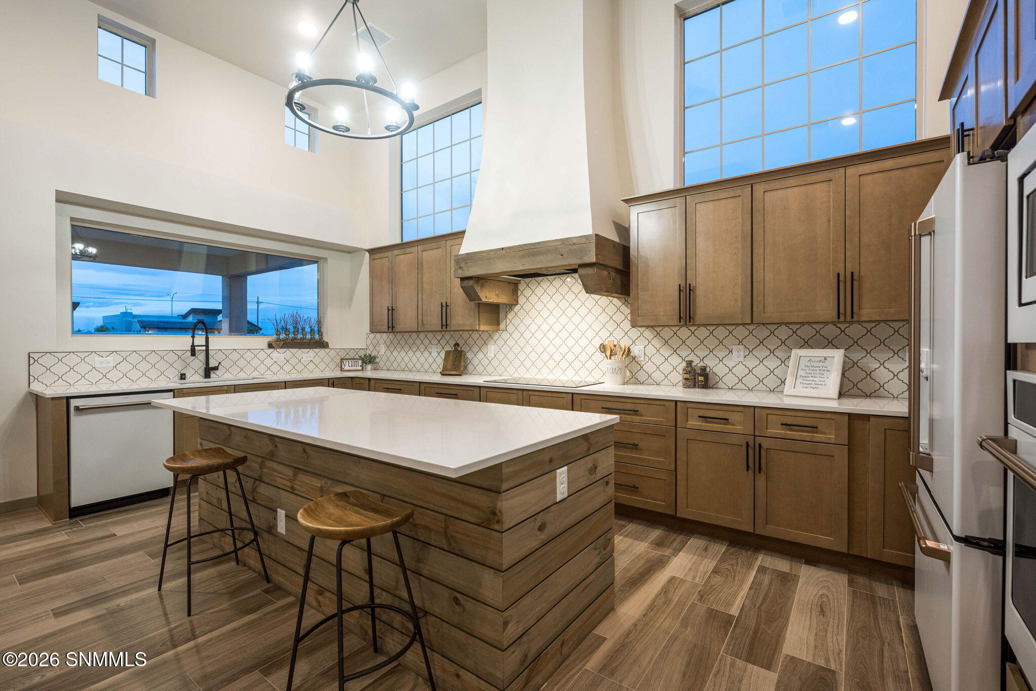 18-web-or-mls-Snappin Homes (Malibu6733)