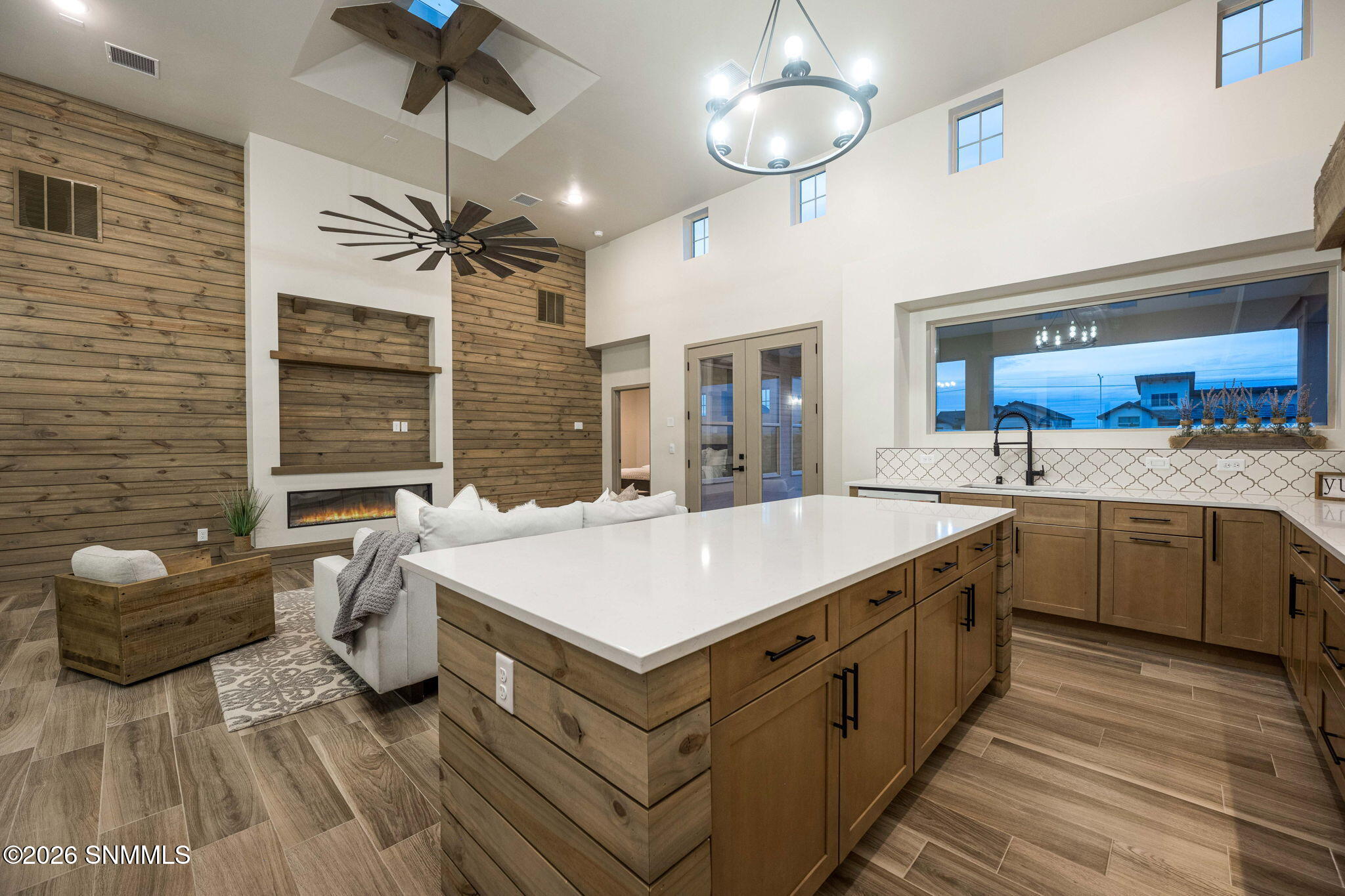 20-web-or-mls-Snappin Homes (Malibu6733)
