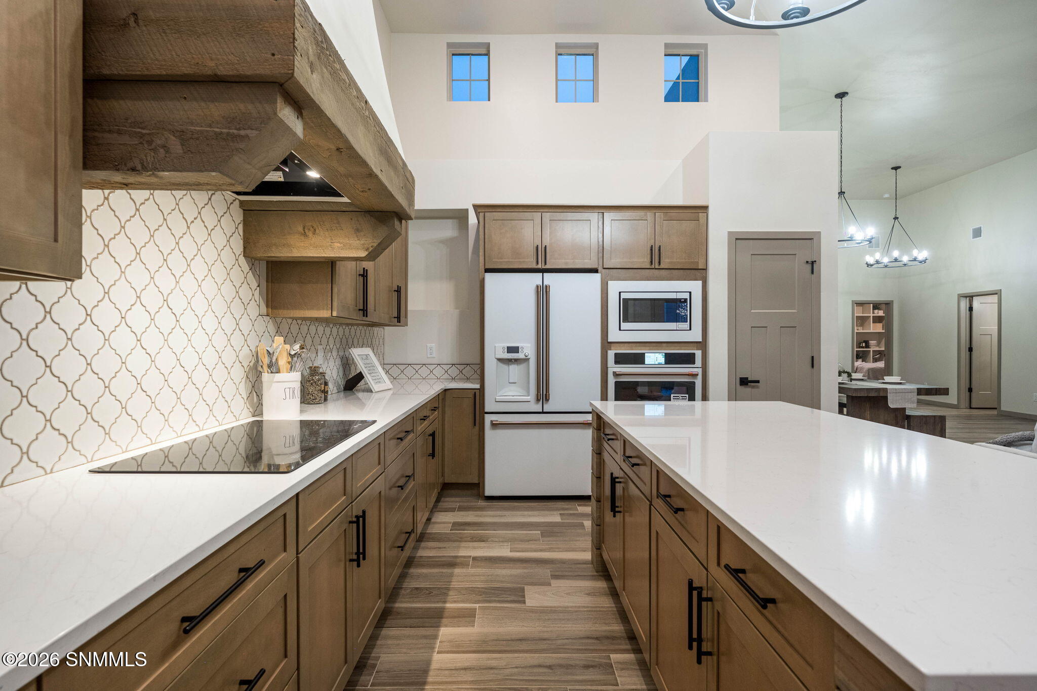 21-web-or-mls-Snappin Homes (Malibu6733)