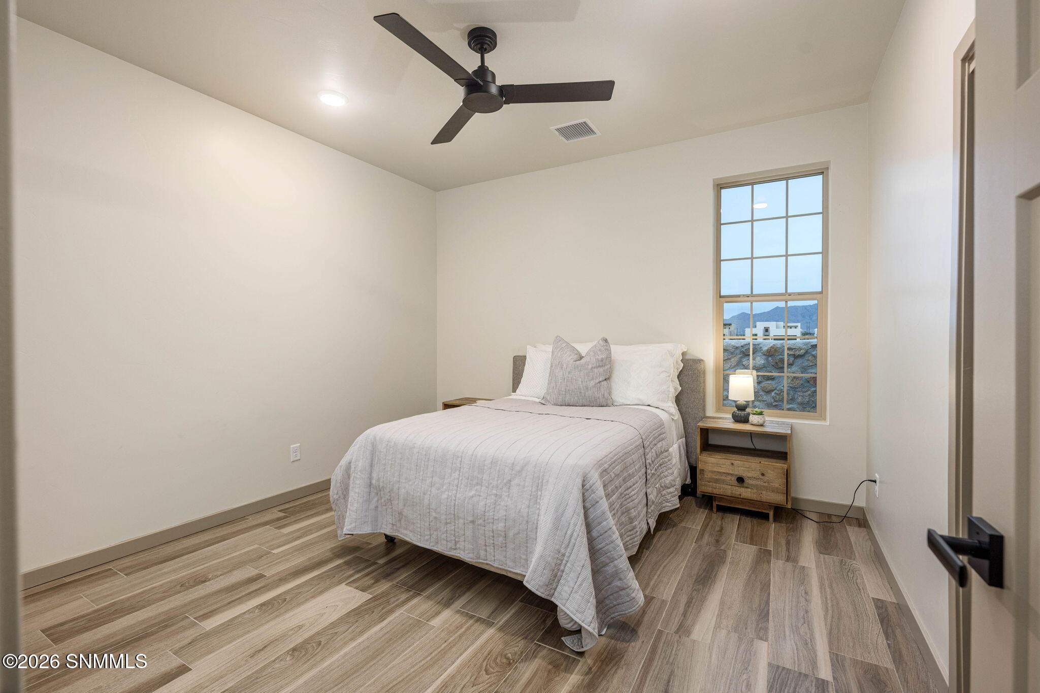 37-web-or-mls-Snappin Homes (Malibu6733)