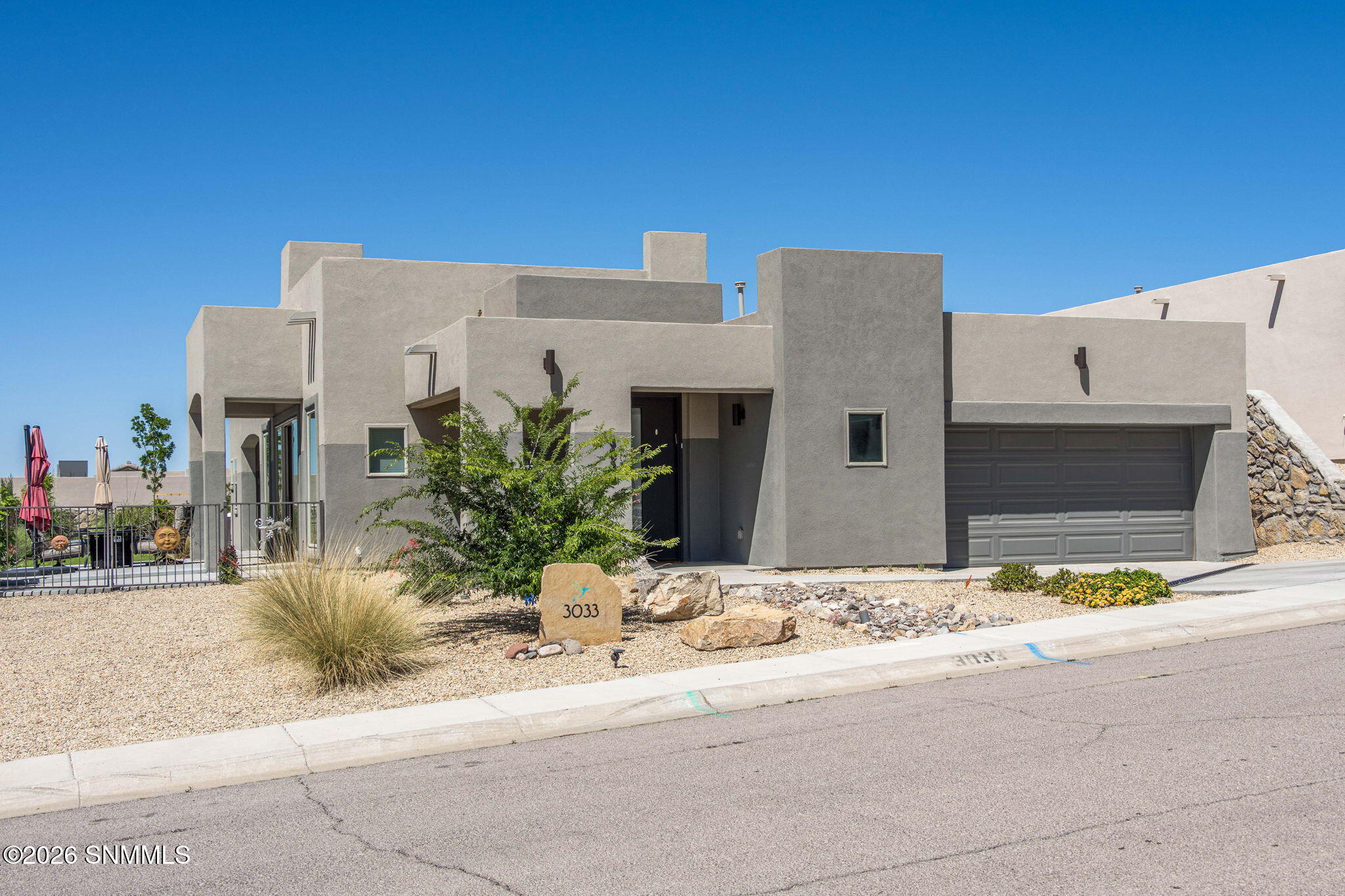 2-web-or-mls-Snappin Homes (DougRains303