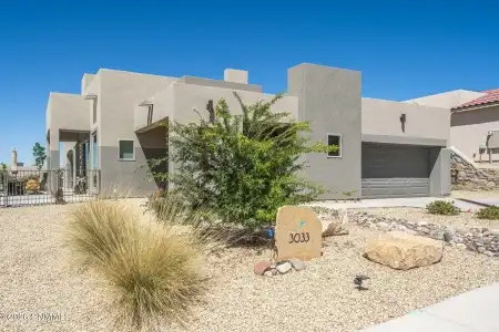 3033 Doug Rains Street, Las Cruces, New Mexico 88011, 3 Bedrooms Bedrooms, ,2 BathroomsBathrooms,Residential,For Sale,Doug Rains,2601508