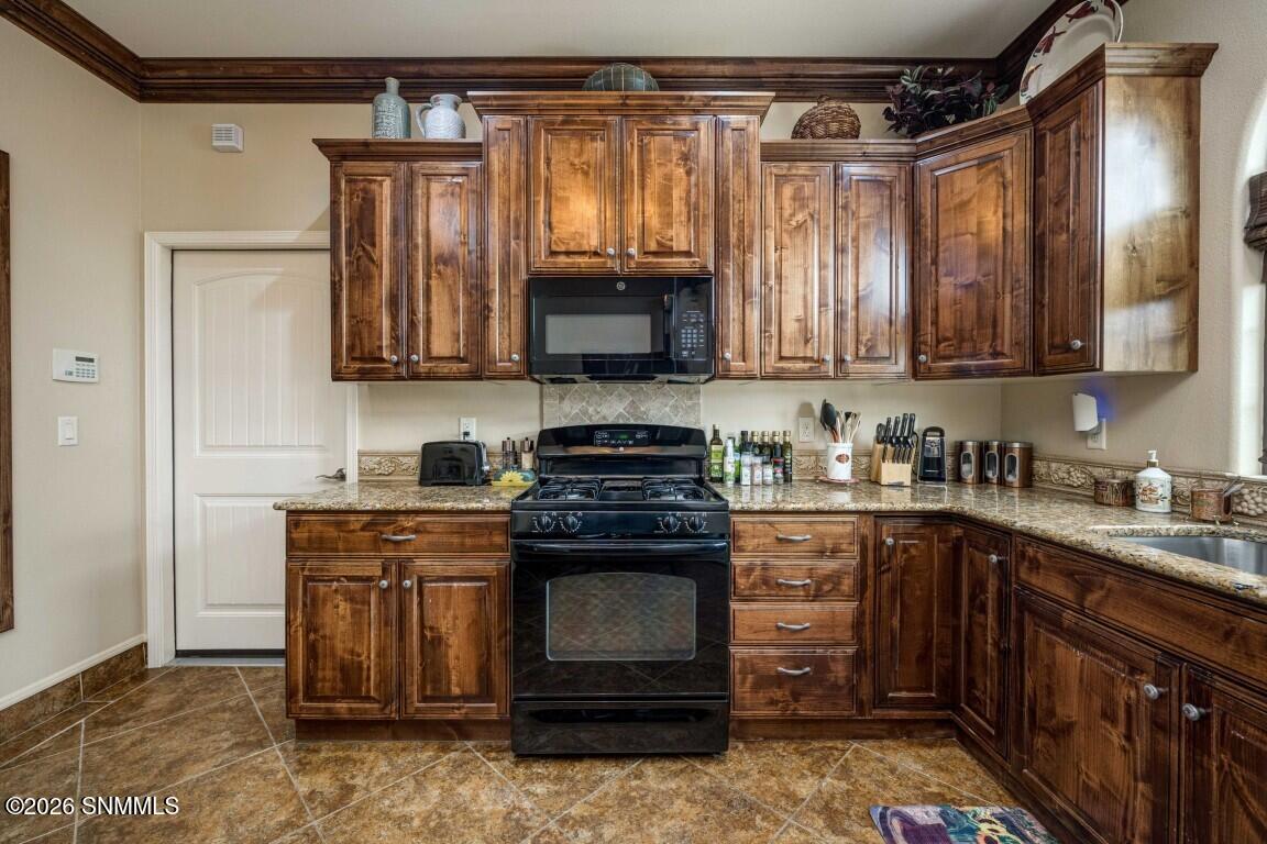 10-web-or-mls-Snappin Homes (Franzia4176