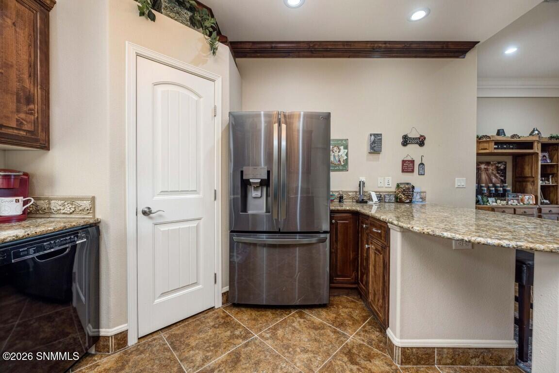12-web-or-mls-Snappin Homes (Franzia4176