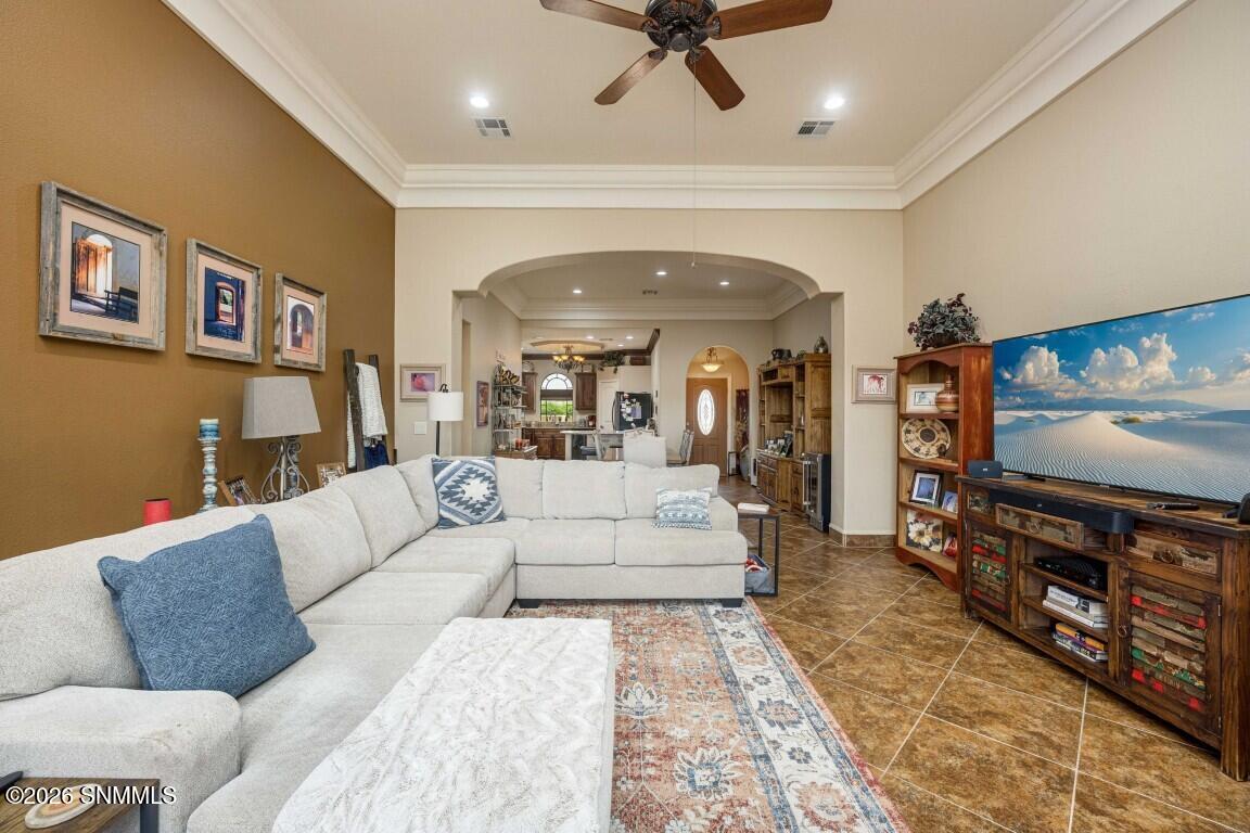 16-web-or-mls-Snappin Homes (Franzia4176