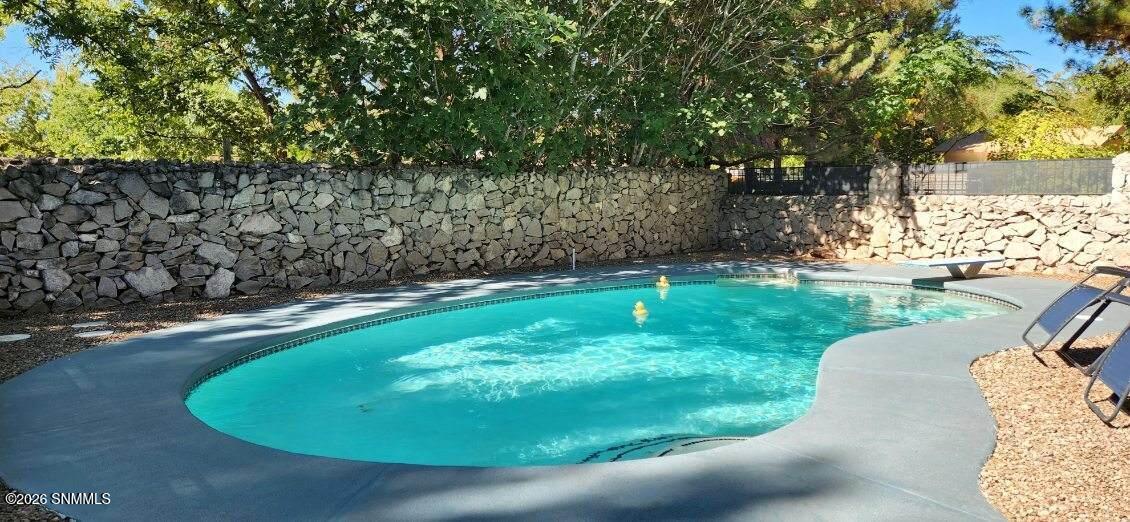 Pool 2
