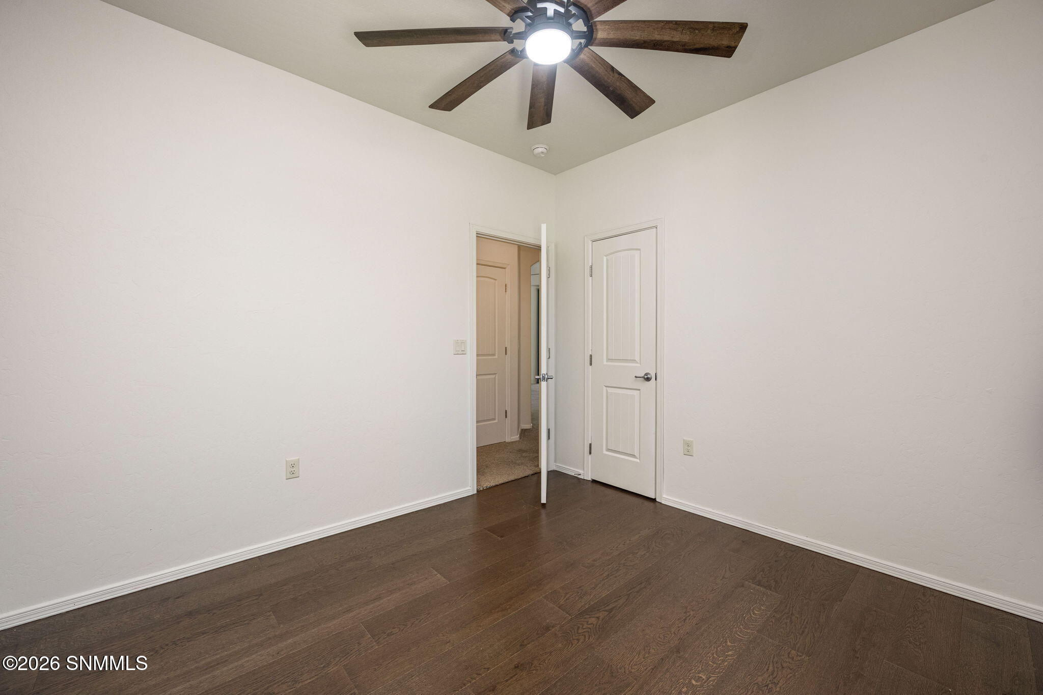 25-web-or-mls-Snappin Homes (Rimrock4729