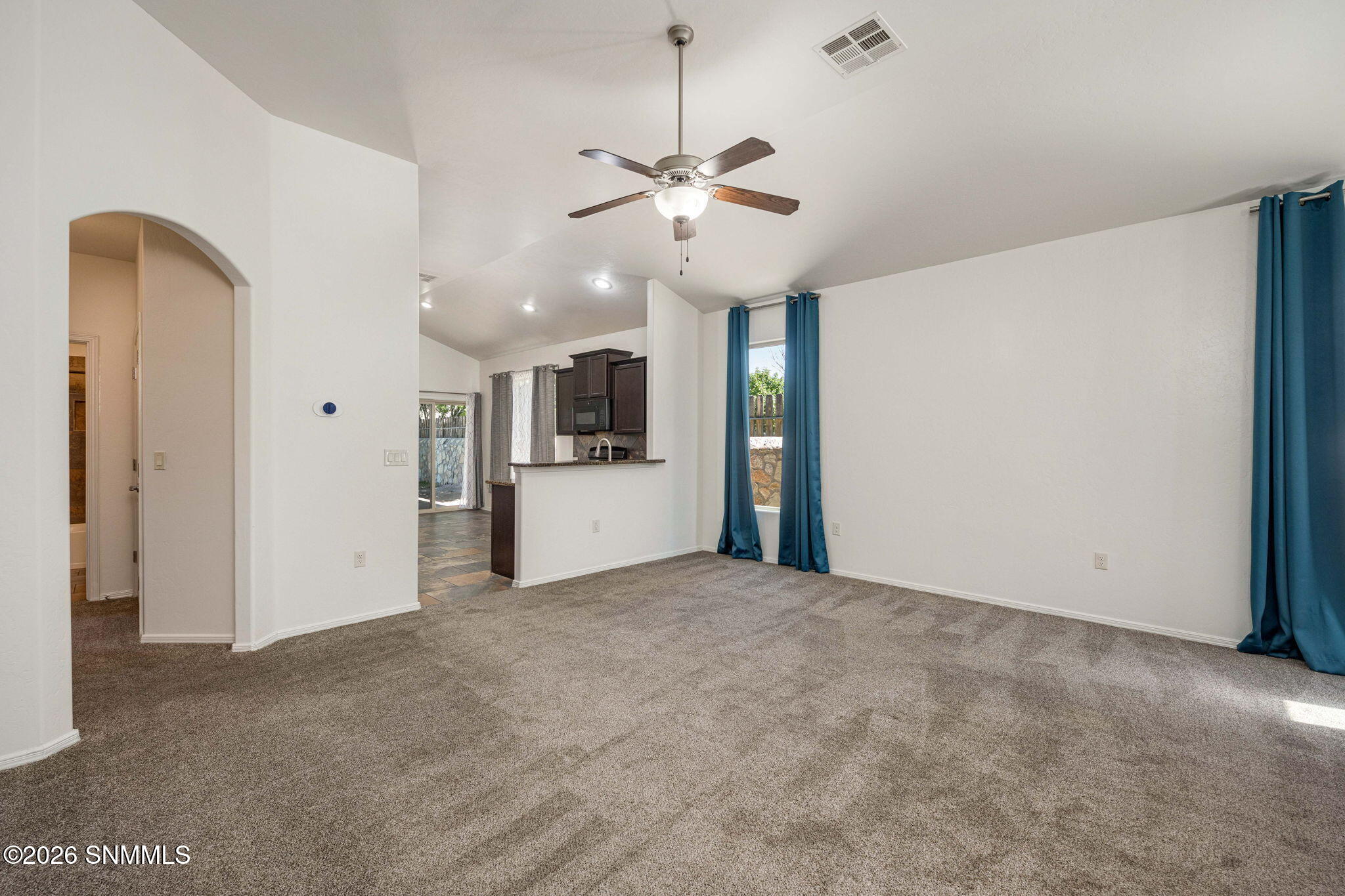 8-web-or-mls-Snappin Homes (Rimrock4729)