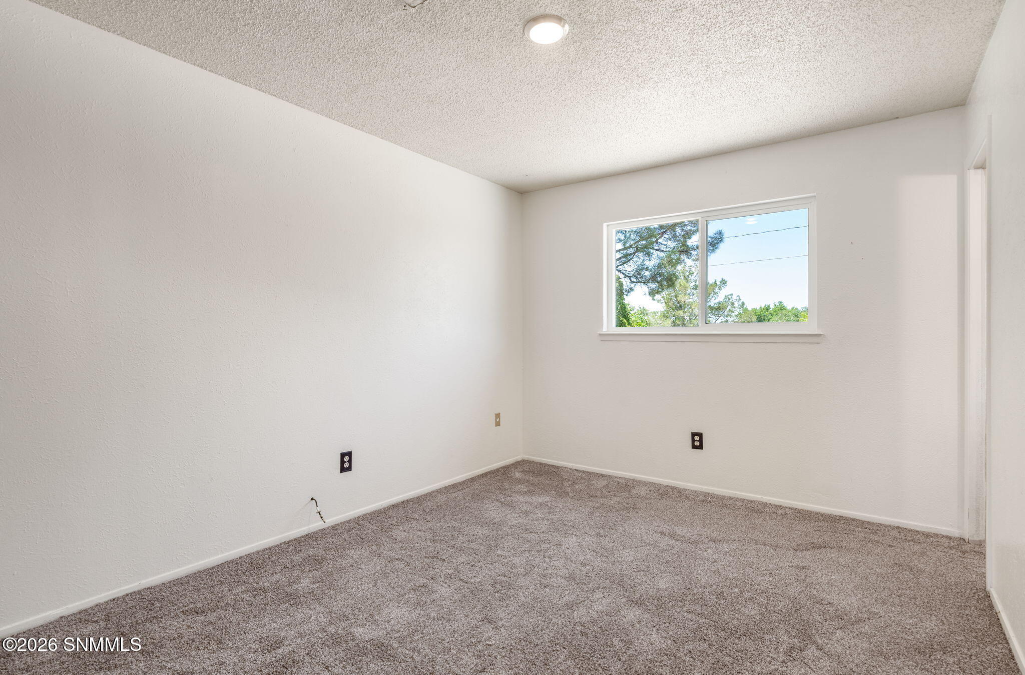 12-web-or-mls-1807-debra-st