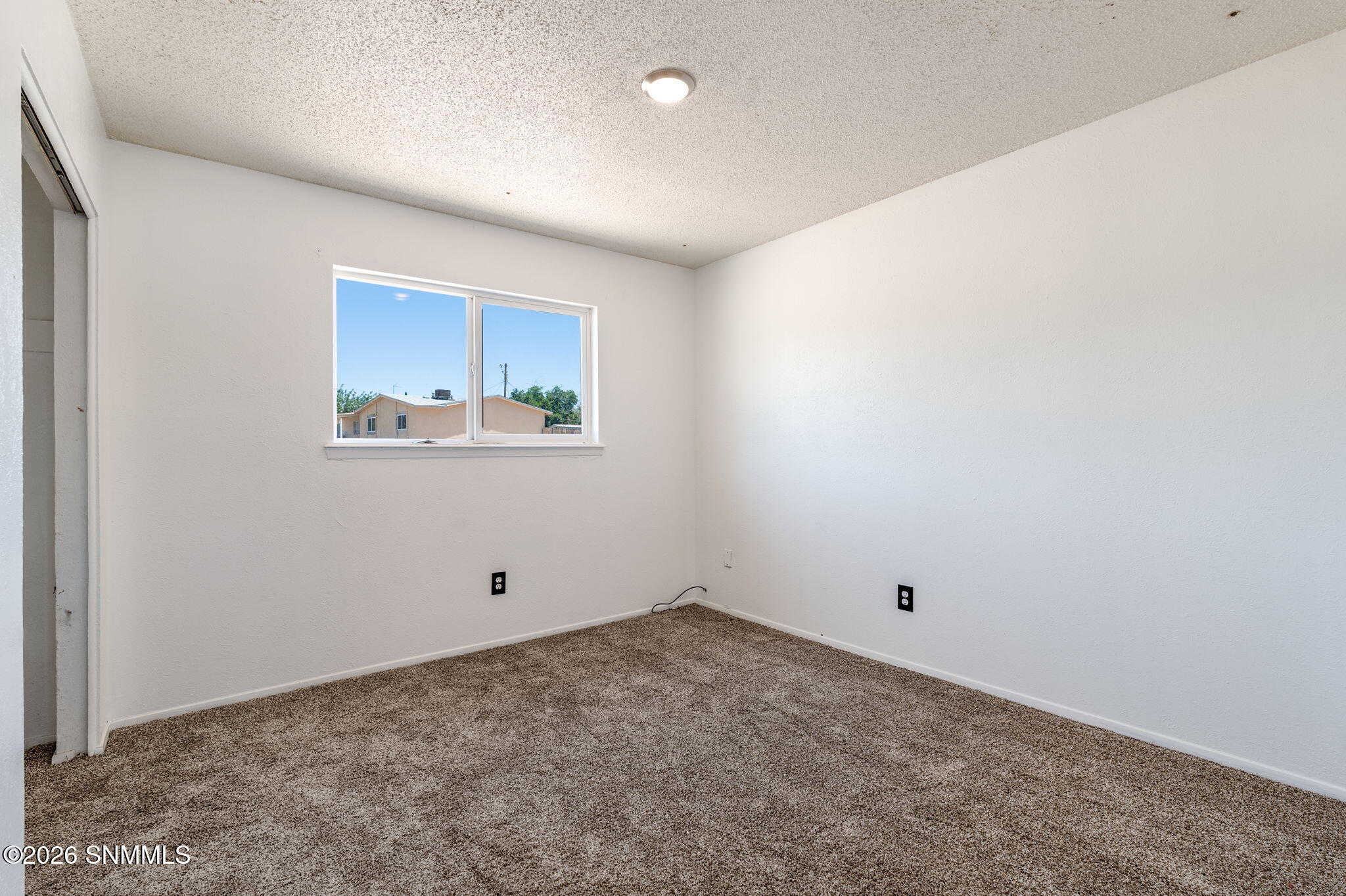 15-web-or-mls-1807-debra-st