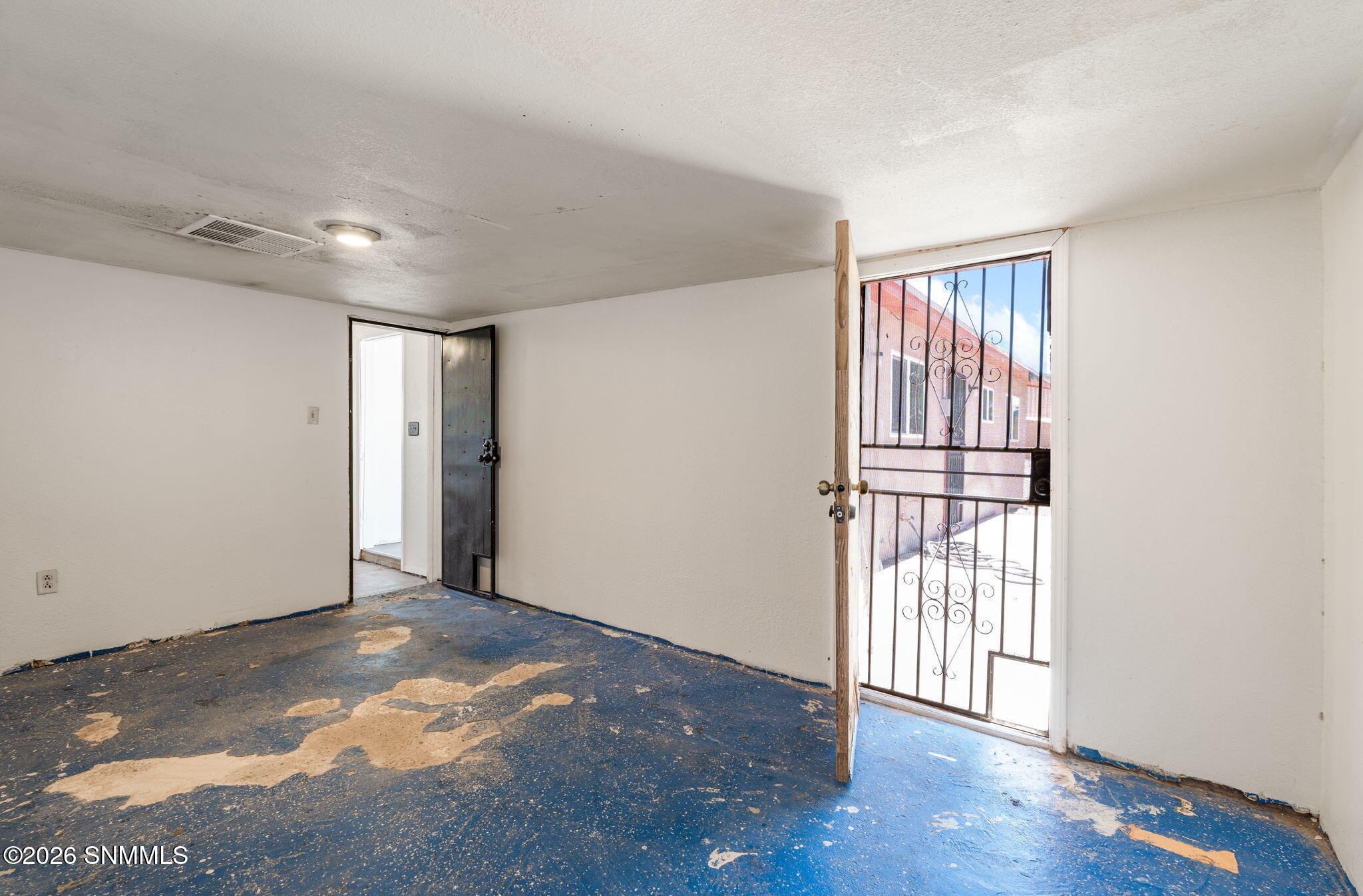 22-web-or-mls-1807-debra-st