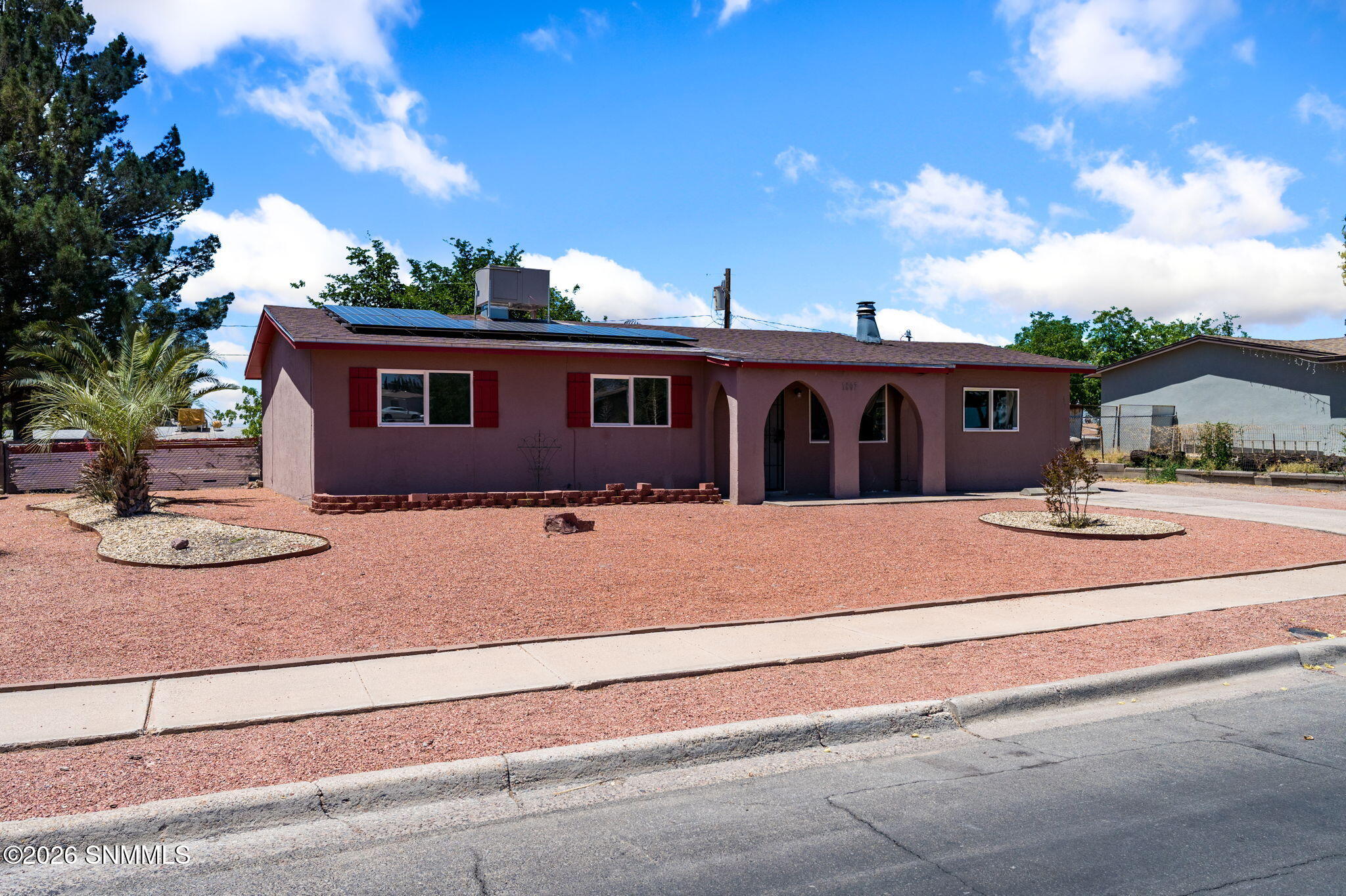 3-web-or-mls-1807-debra-st