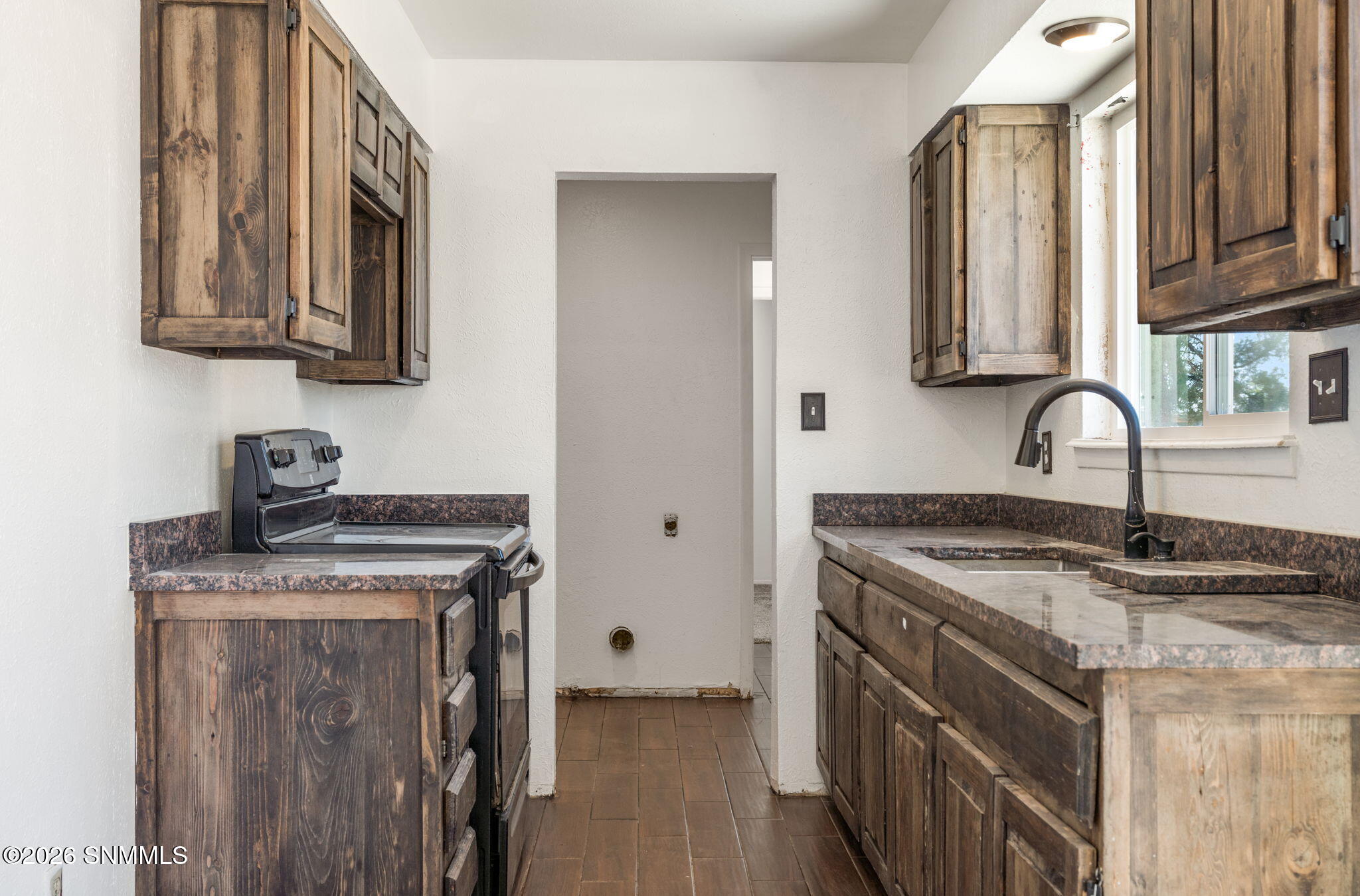8-web-or-mls-1807-debra-st