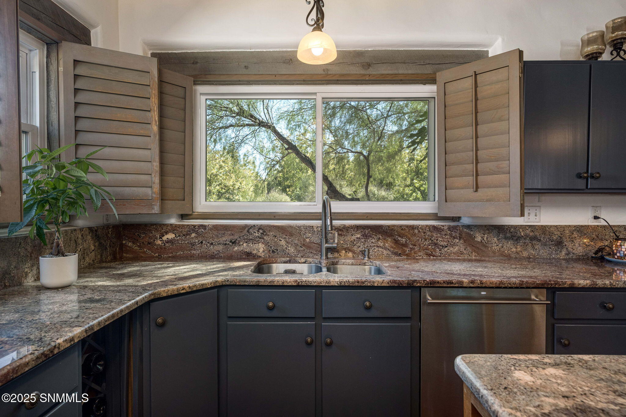 27-web-or-mls-Snappin Homes (Snow3044)-2