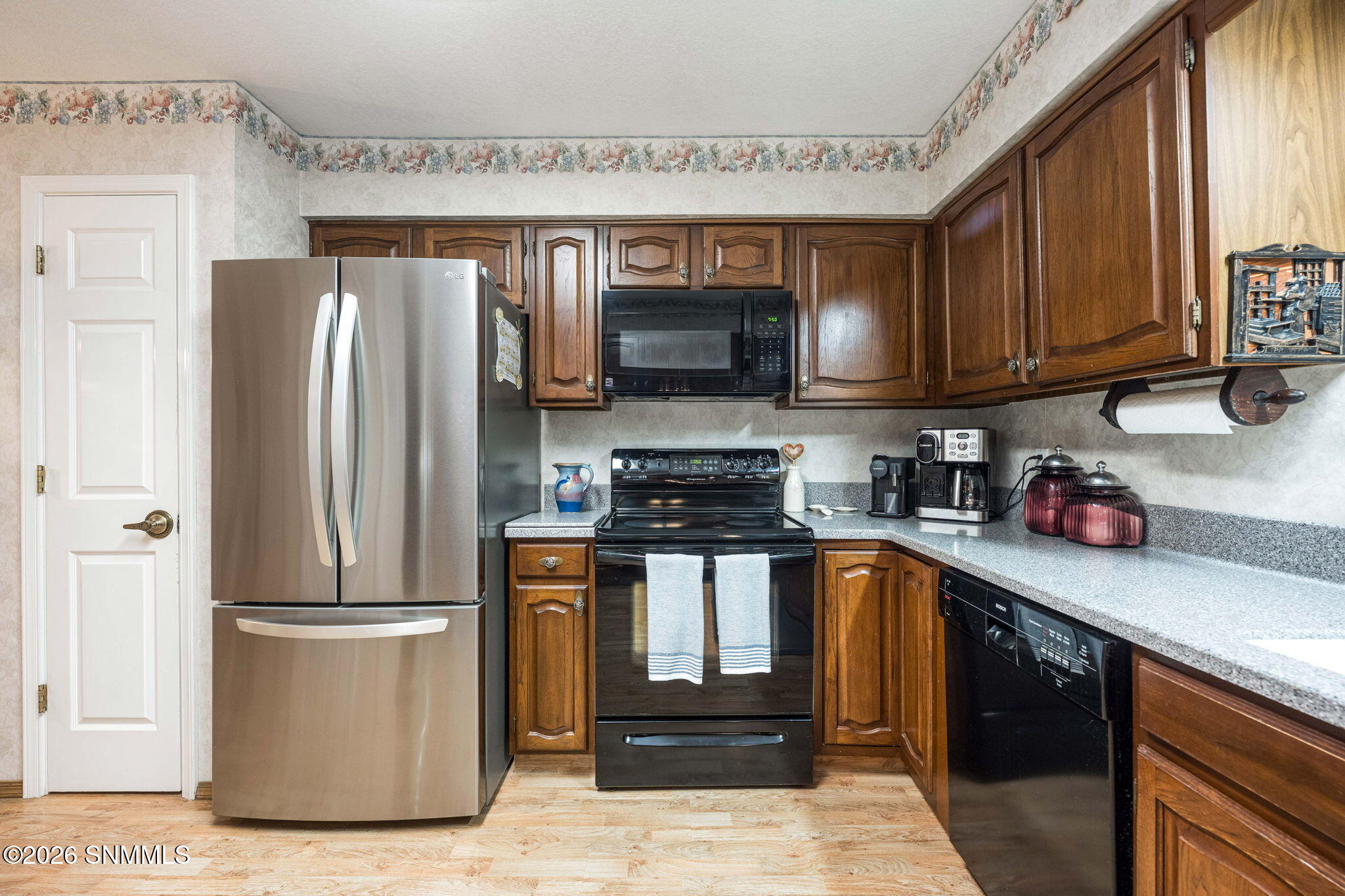 15-web-or-mls-Snappin Homes (Lantana932)