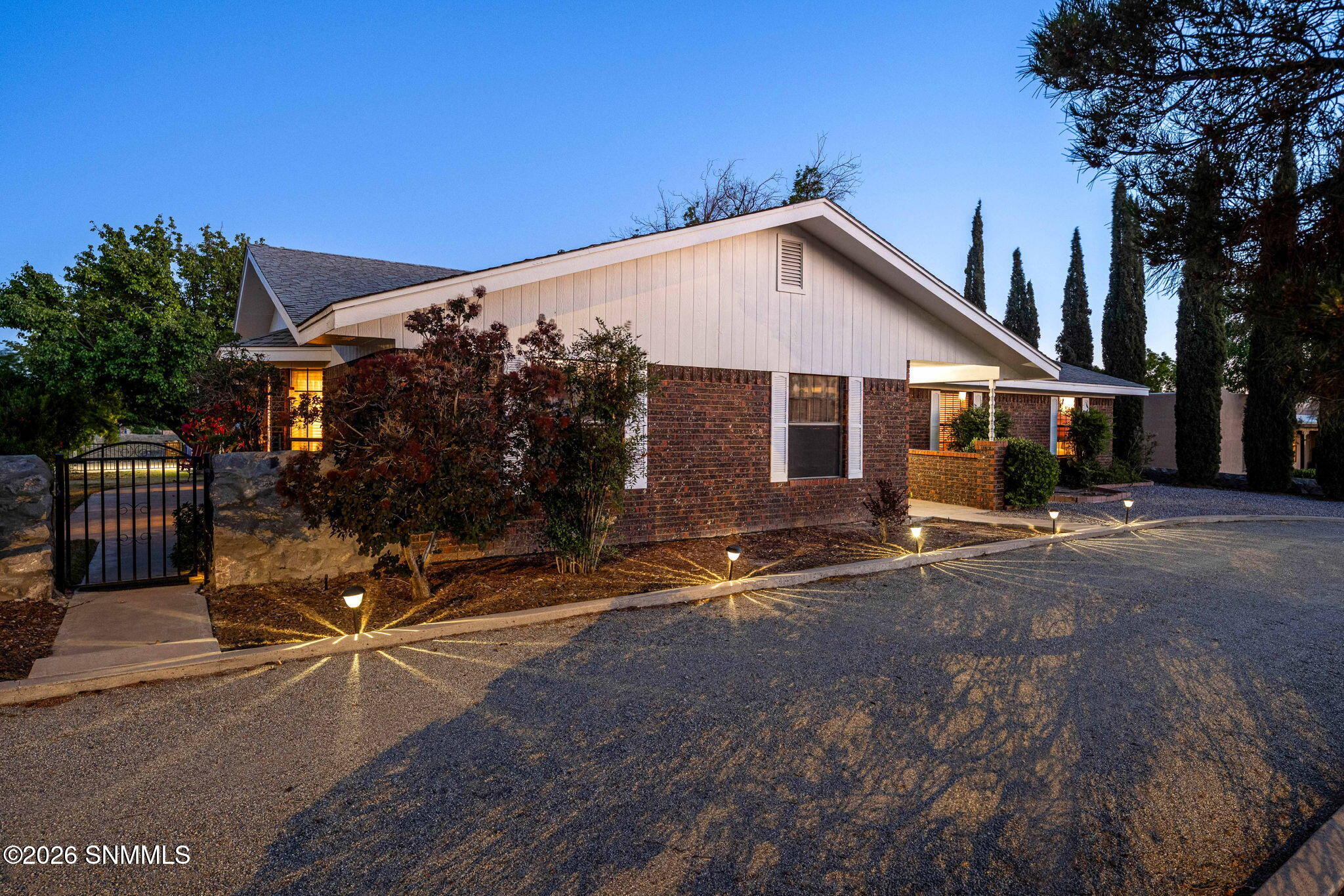 3-web-or-mls-Snappin Homes (Lantana932)-