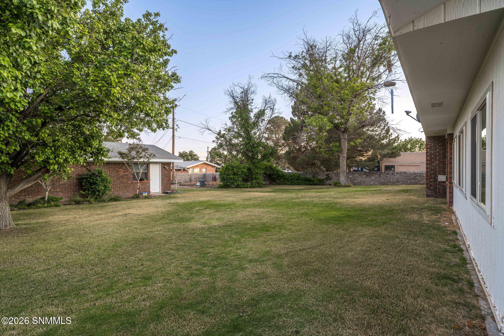 36-web-or-mls-Snappin Homes (Lantana932)